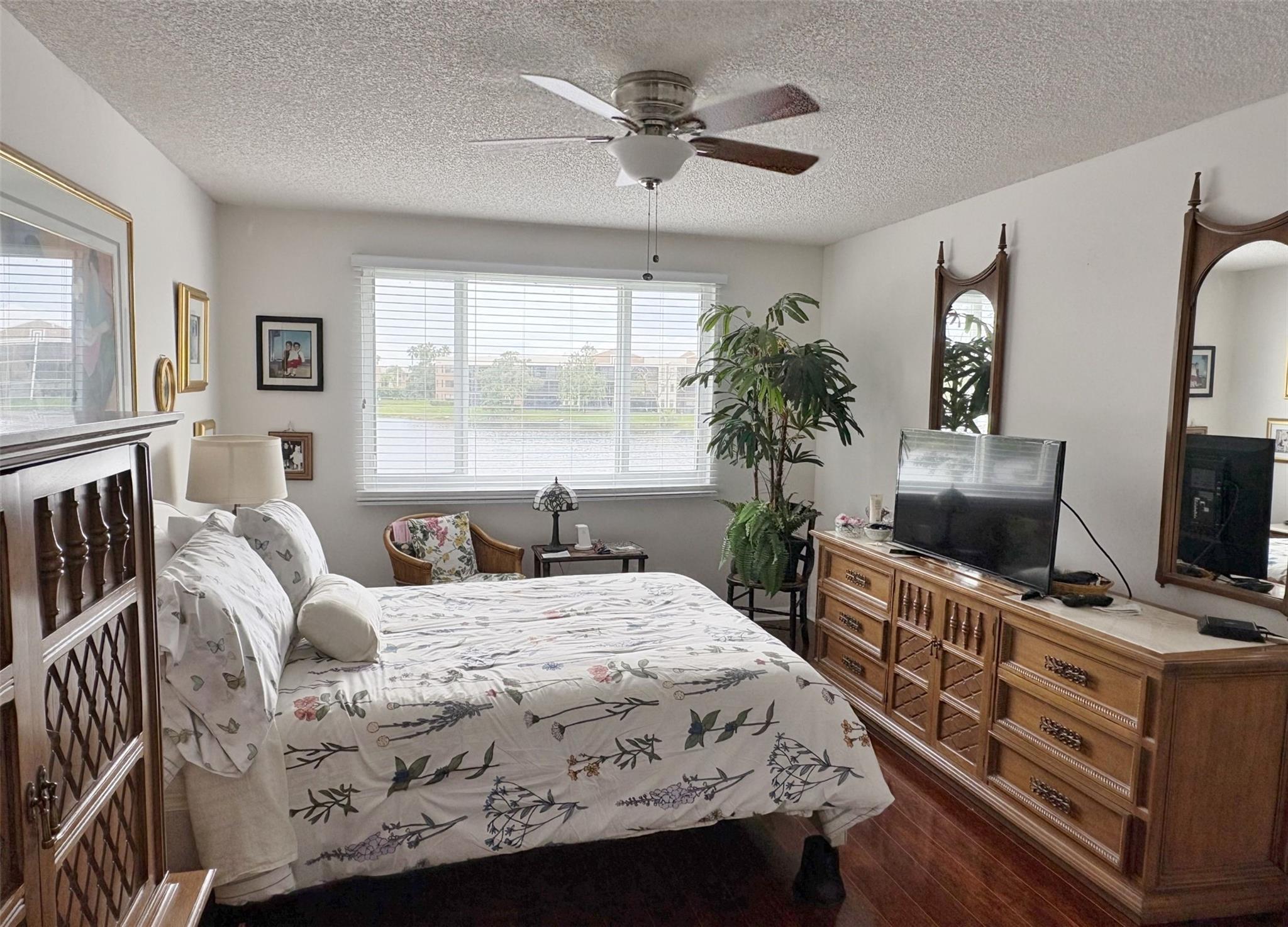 Kings Point - Residential
