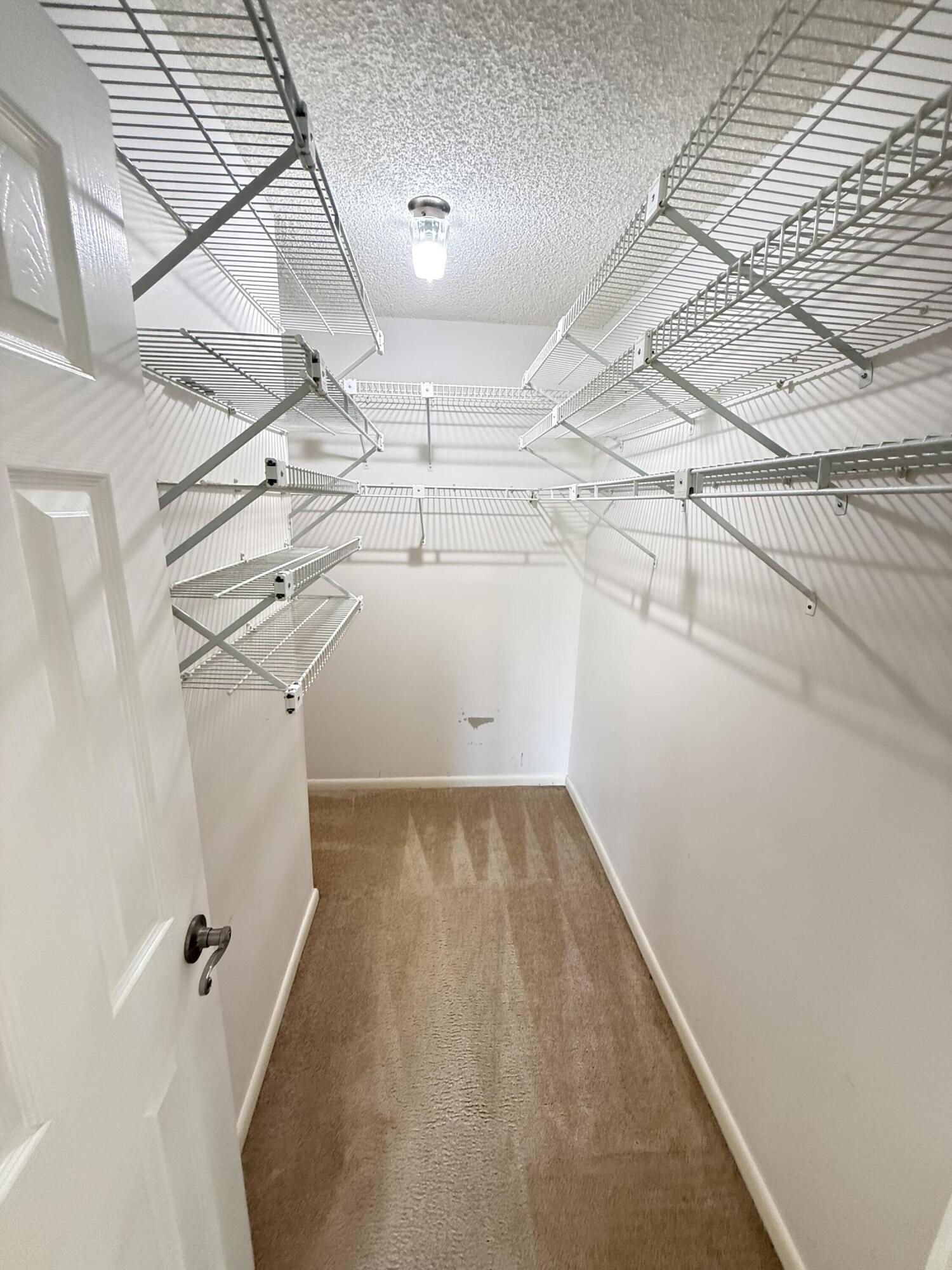 PINECROFT CONDO - Residential
