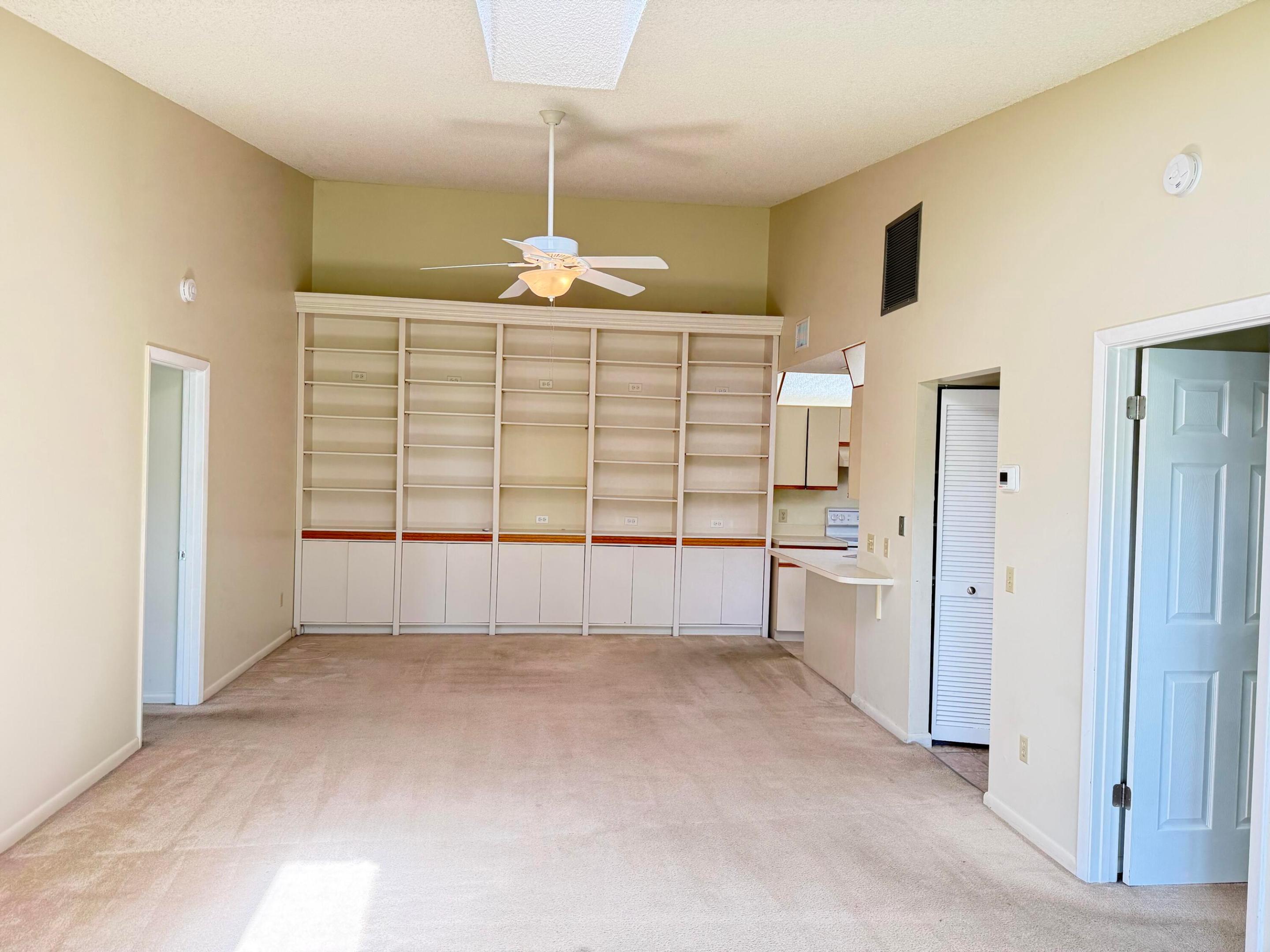 8228 SE Croft Circle J-8