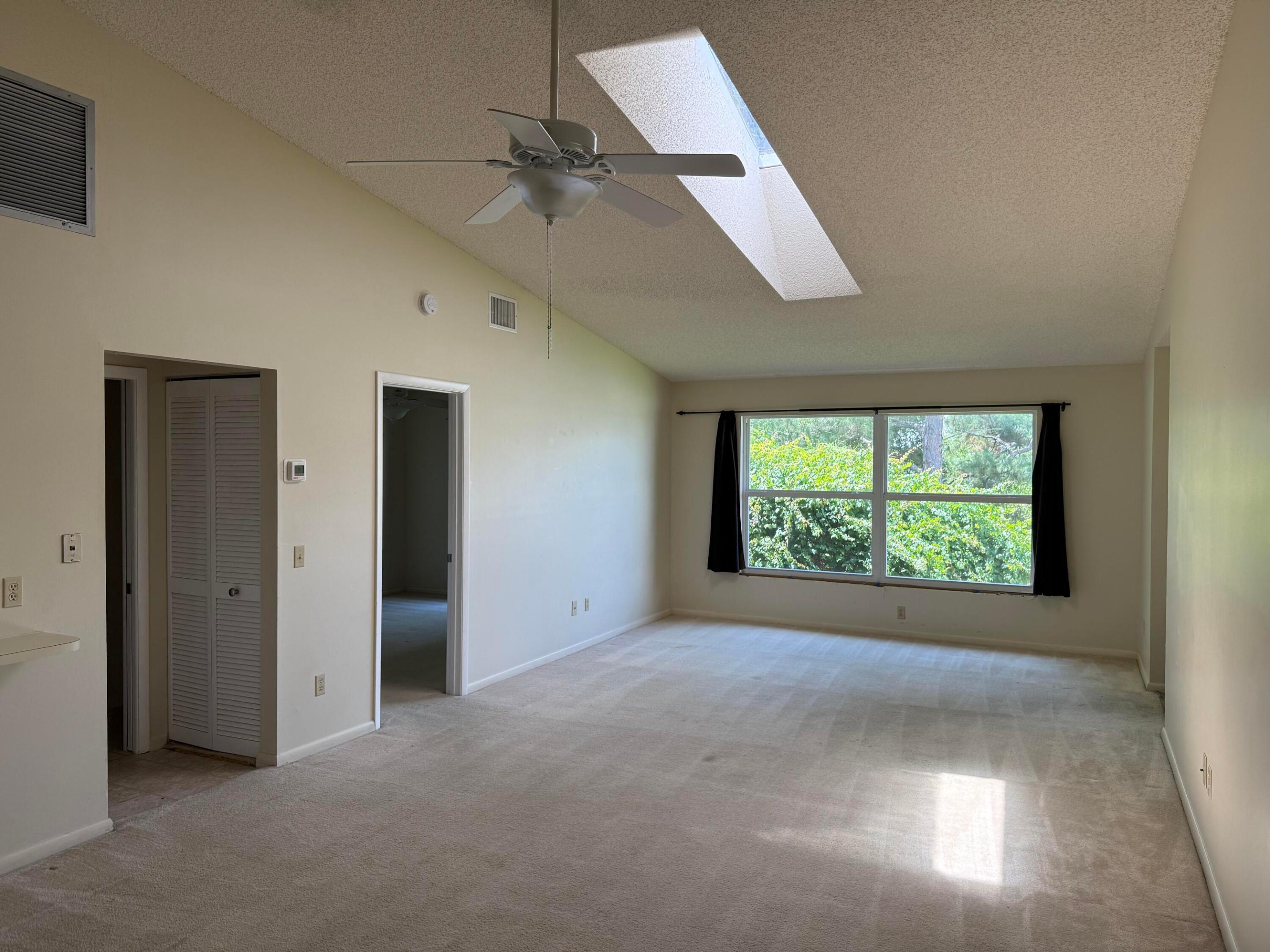 PINECROFT CONDO - Residential