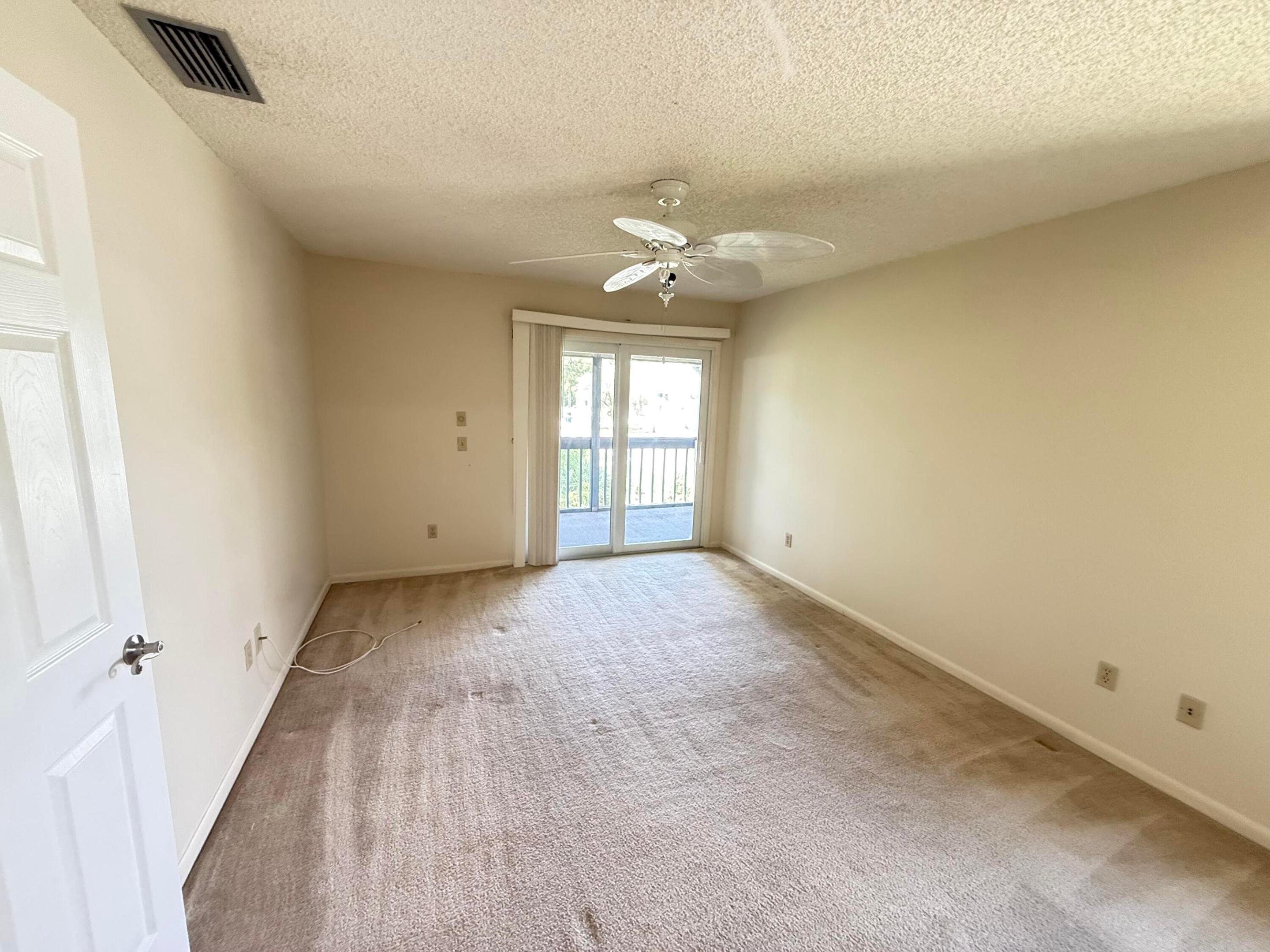 PINECROFT CONDO - Residential