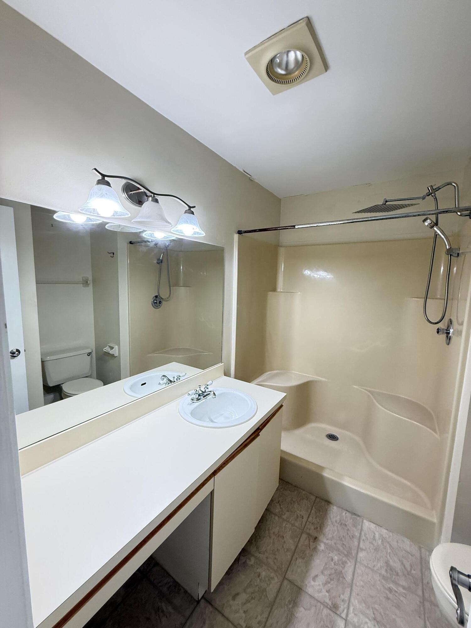 PINECROFT CONDO - Residential