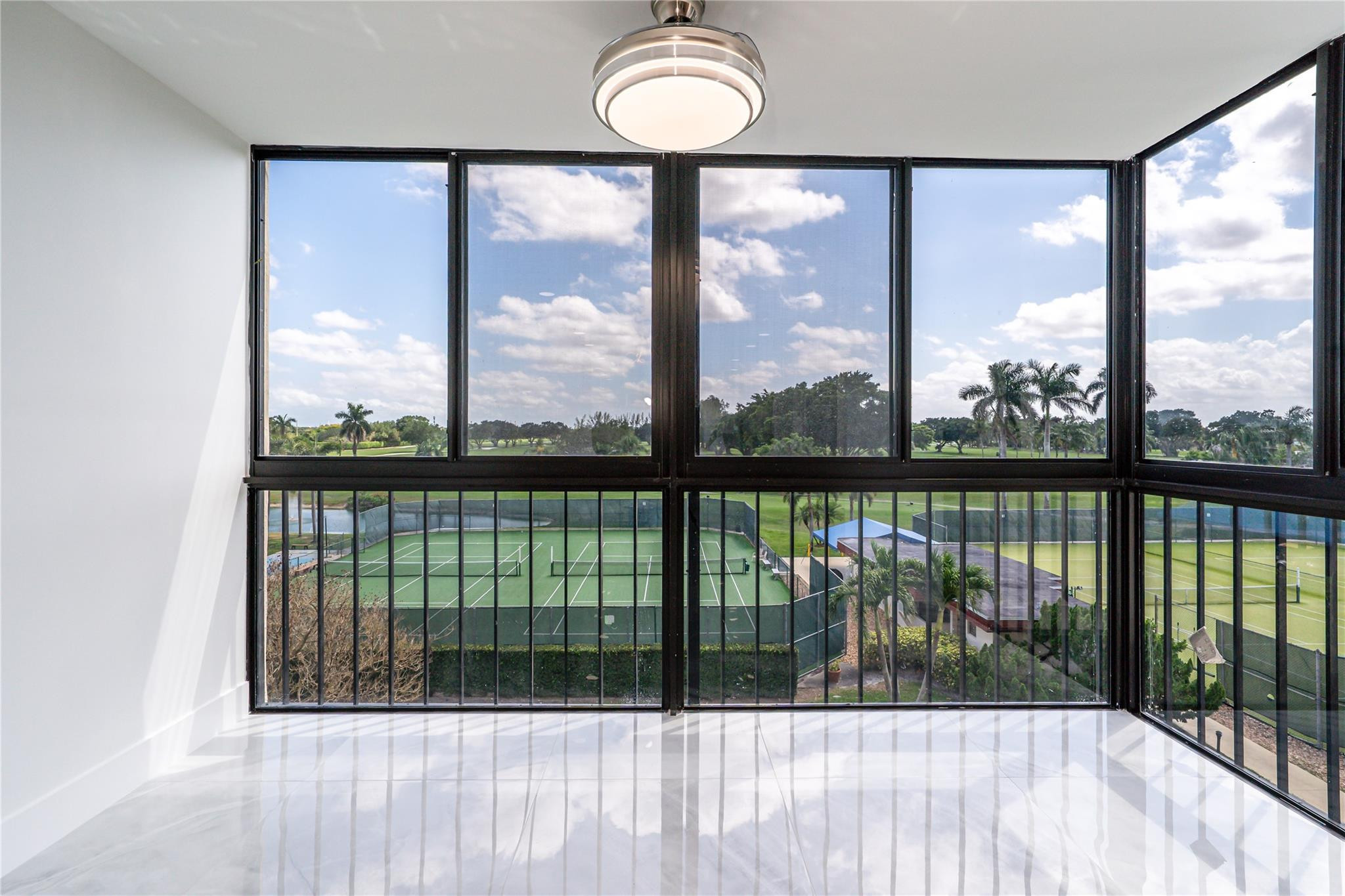 Hollybrook Golf & Tennis - Residential