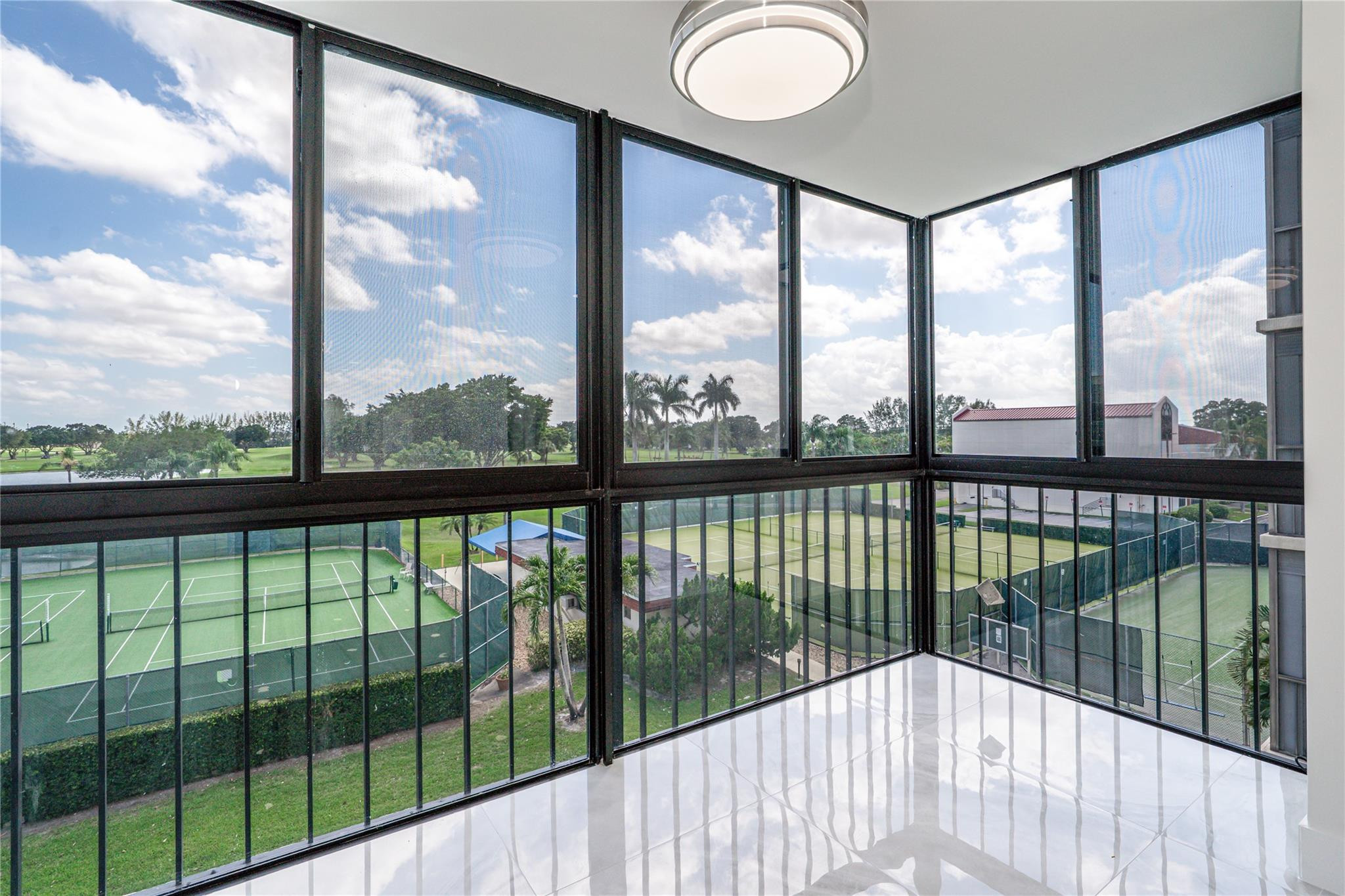 Hollybrook Golf & Tennis - Residential