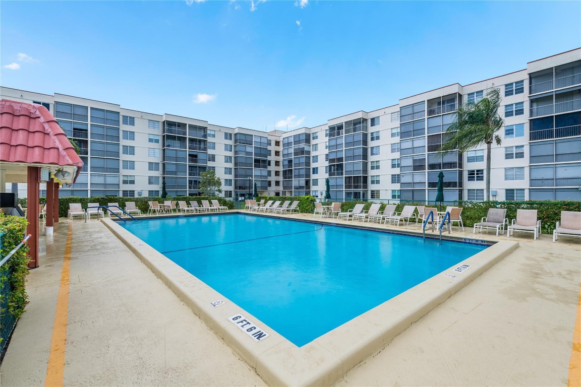 Hollybrook Golf & Tennis - Residential