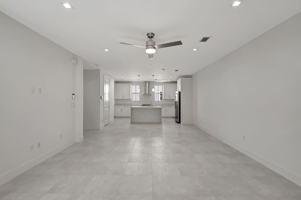 Photo of 54 Atlantic Grove Way, Delray Beach, FL 33444 (MLS # B26076889)