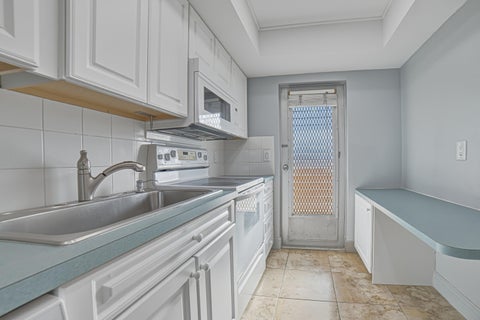 Tiny photo for 4500 N FEDERAL Highway #358G, Lighthouse Point, FL 33064 (MLS # B26080949)