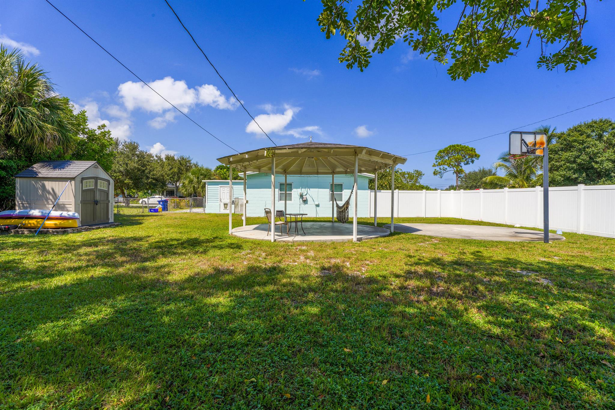 PINE GARDENS - Residential Lease