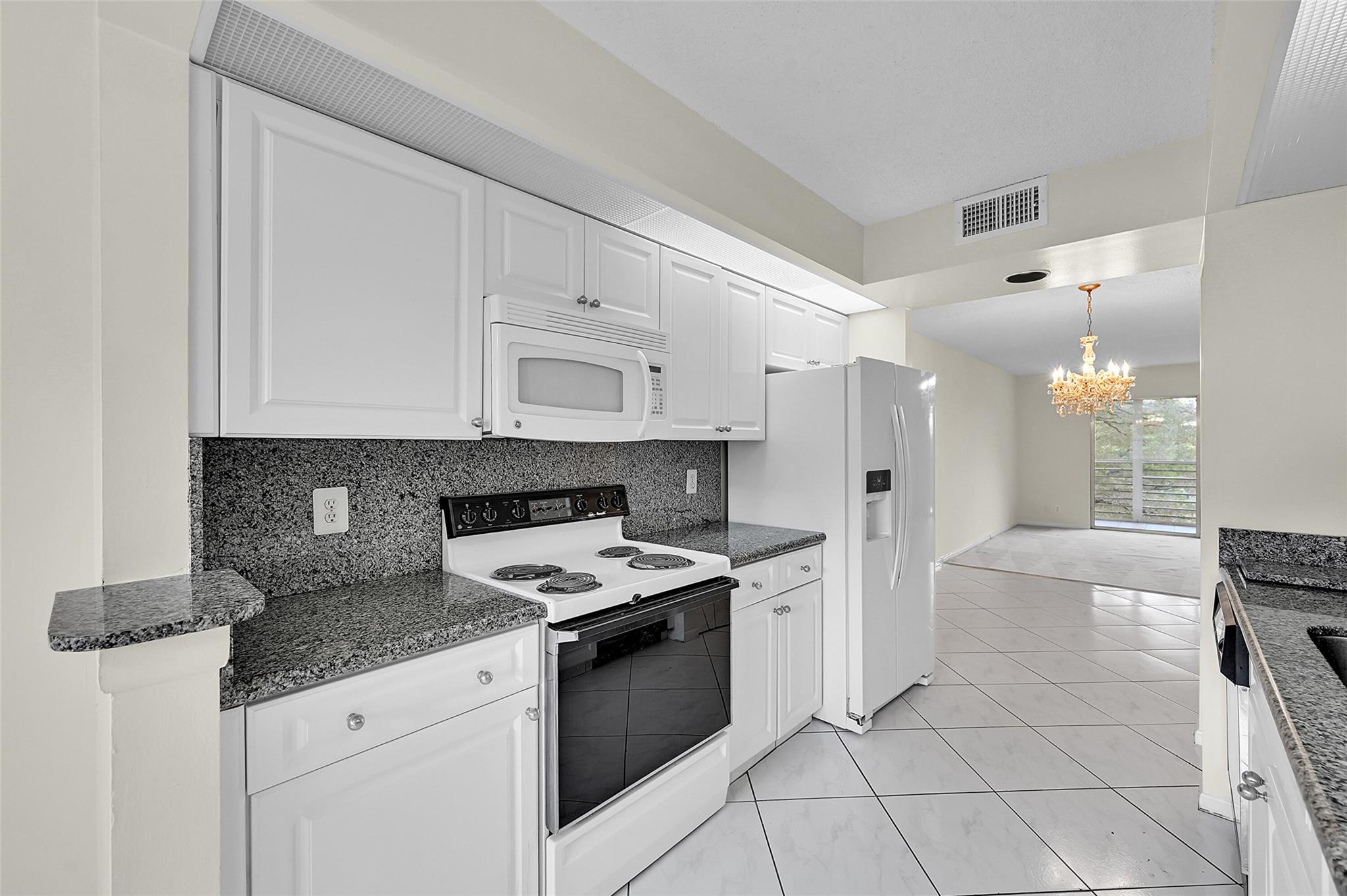 2/2 INSIDE WASHER DRYER CONDO IN WYNMOOR. 1275 SQ. FEET. POOL AREA VIEW, NEWER A/C AND WATER HEATER. ONE OCCUPANT MUST BE 55+ GOOD INCOME AND CREDIT OF 700 PLUS REQUIRED.
PARK IN SPACE #108