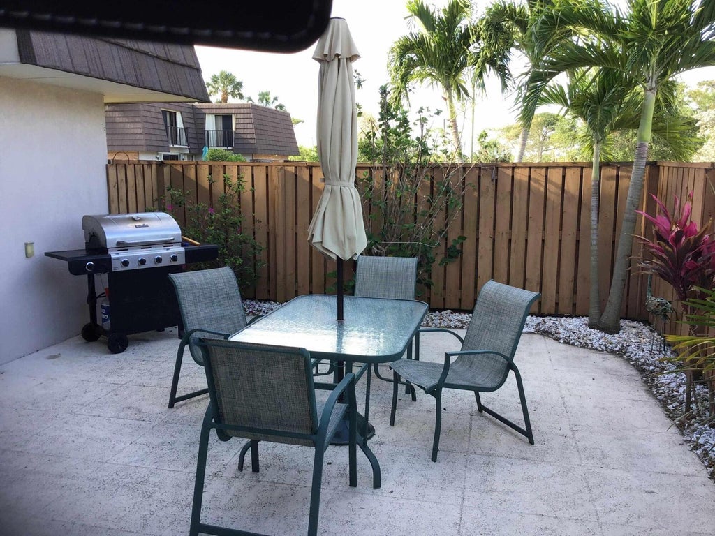 Photo of 2304 23rd Court, Jupiter, FL 33477 (MLS # R10952030)