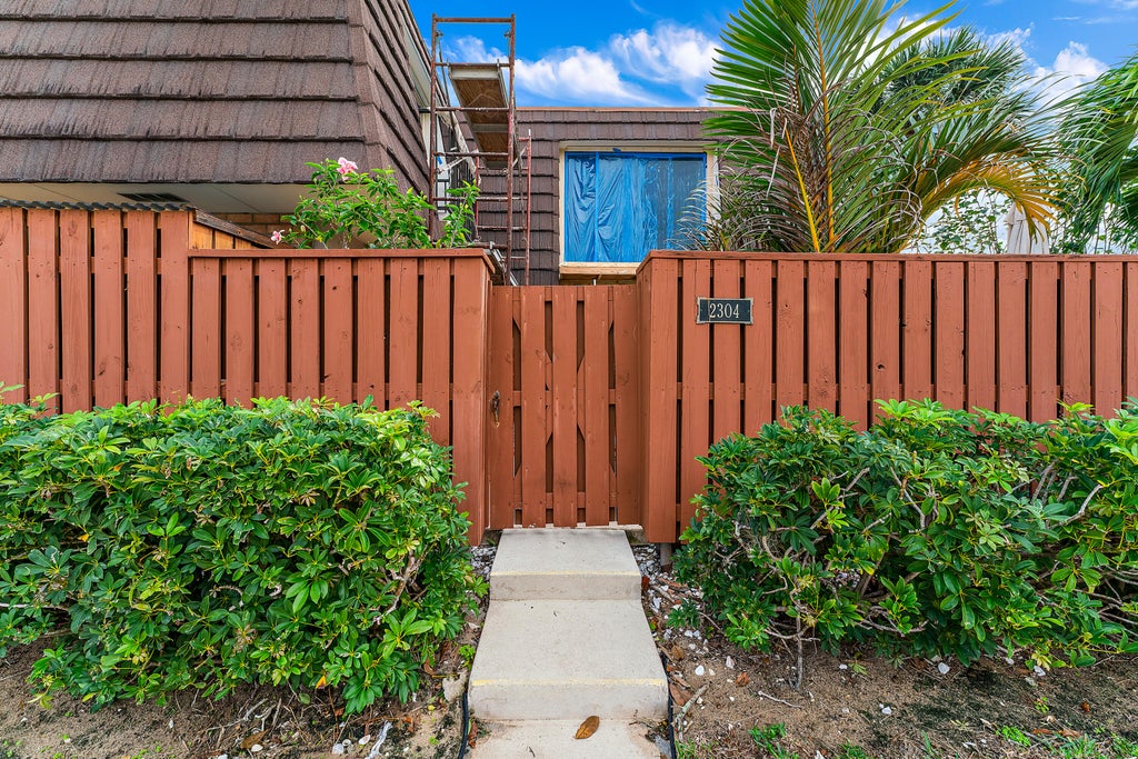 Photo of 2304 23rd Court, Jupiter, FL 33477 (MLS # R10952030)
