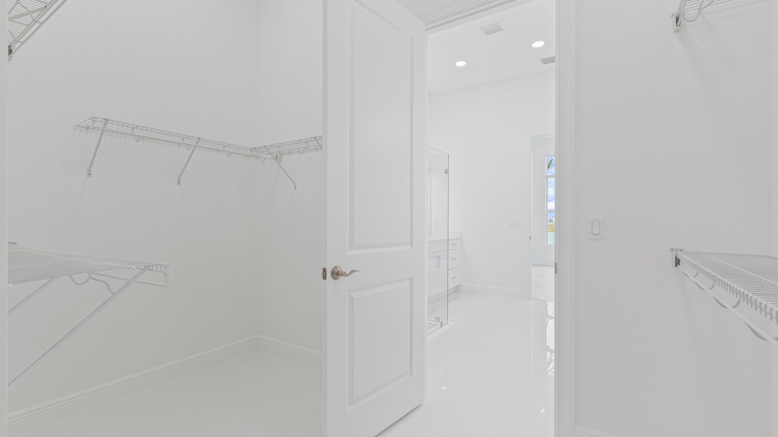CRESSWIND PALM BEACH - Residential