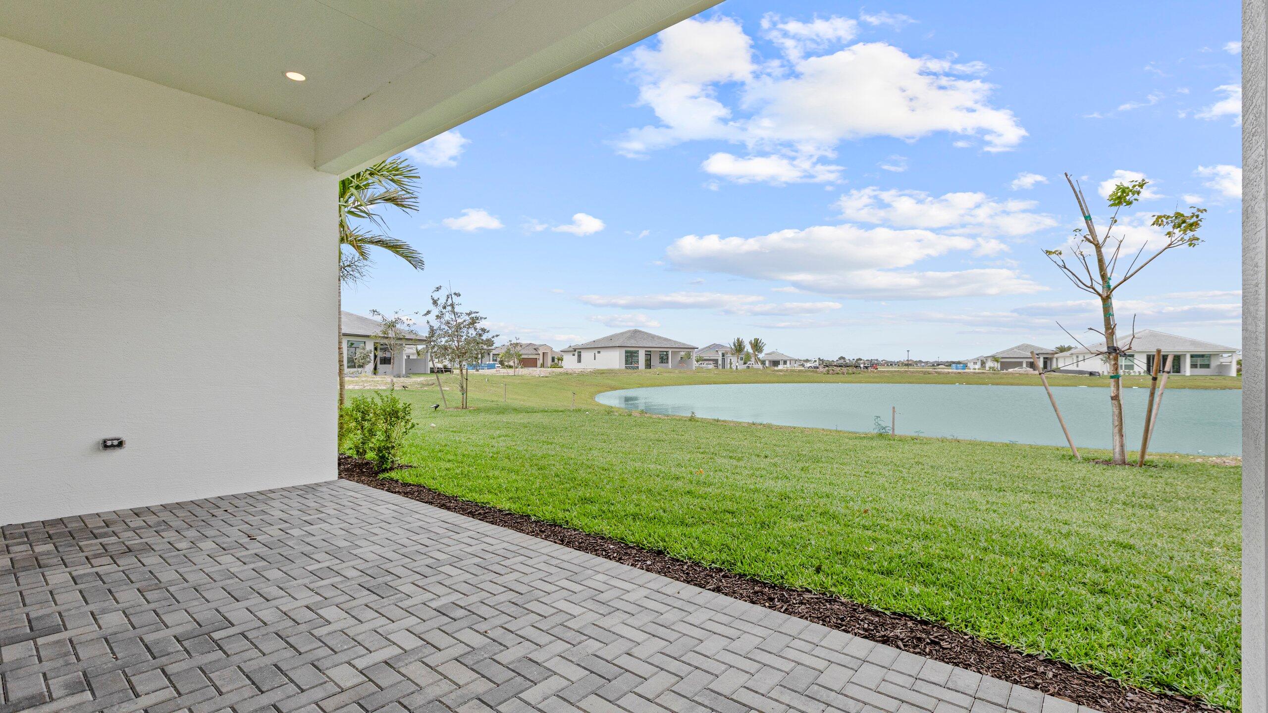 CRESSWIND PALM BEACH - Residential