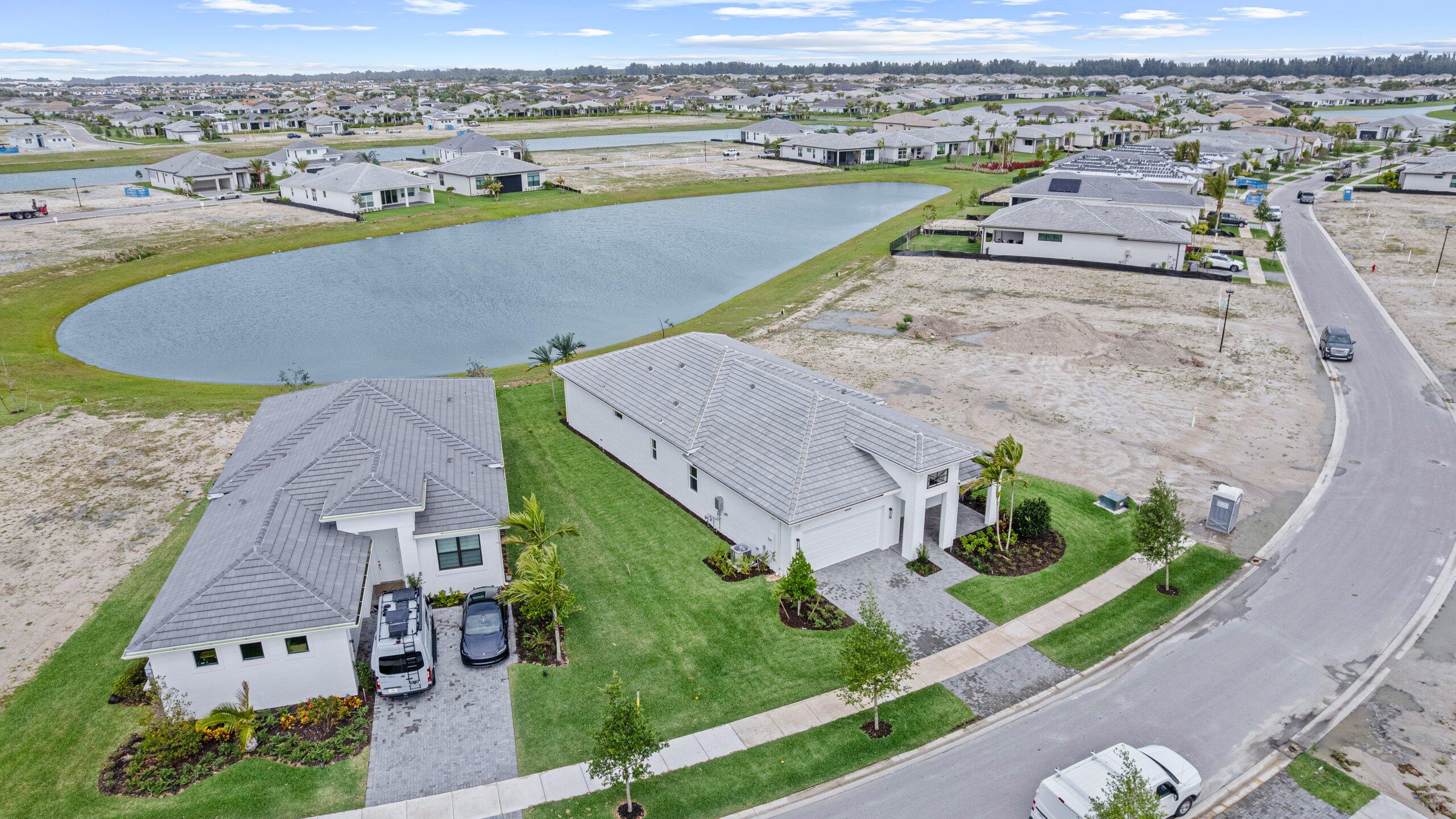 CRESSWIND PALM BEACH - Residential