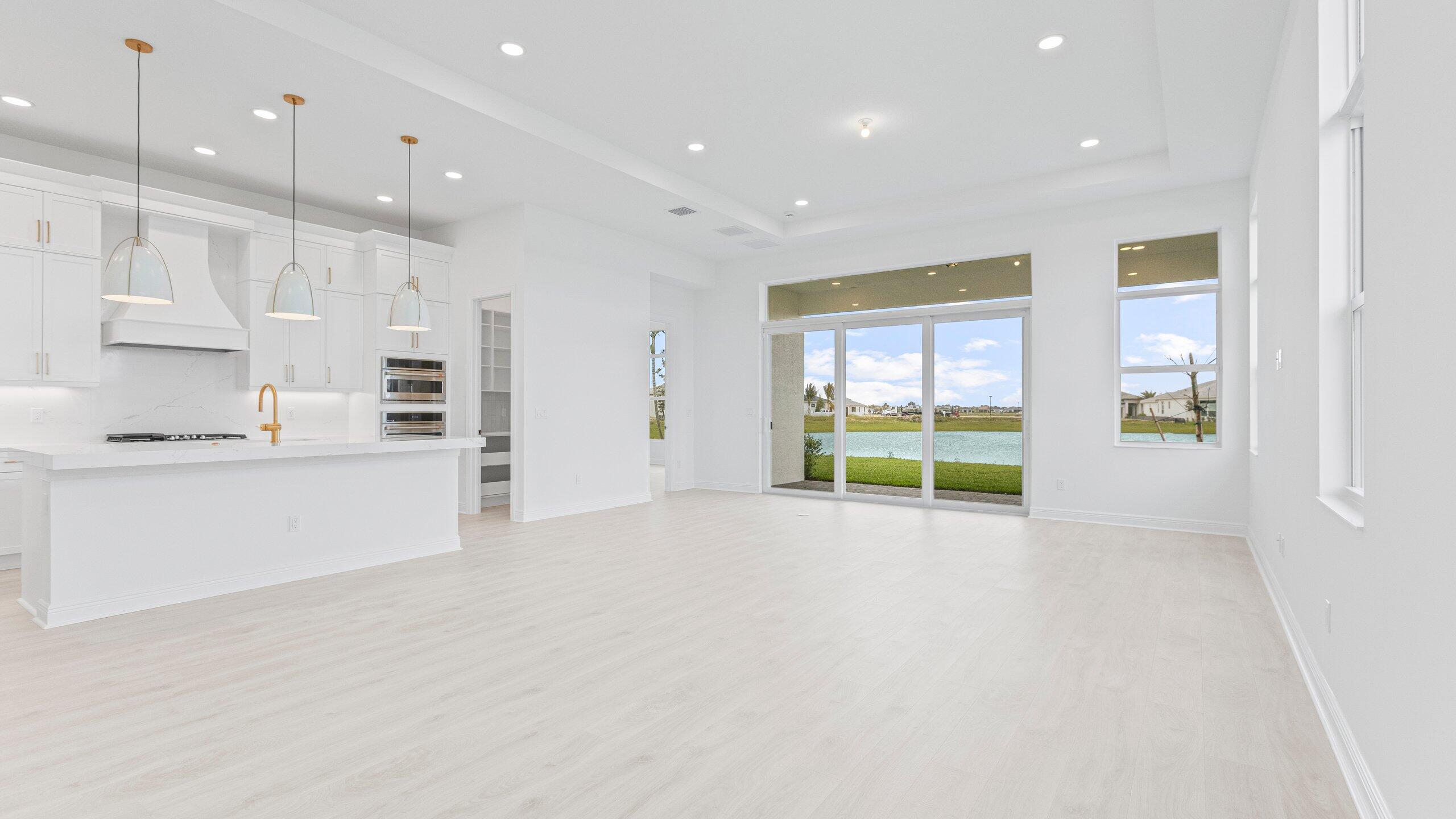 CRESSWIND PALM BEACH - Residential