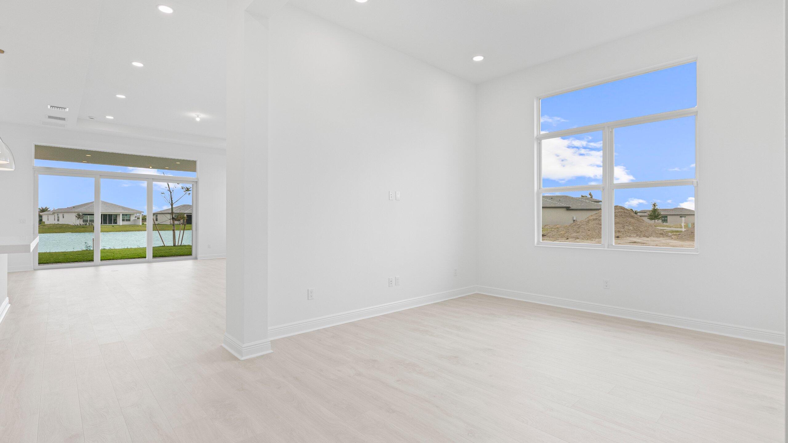 CRESSWIND PALM BEACH - Residential