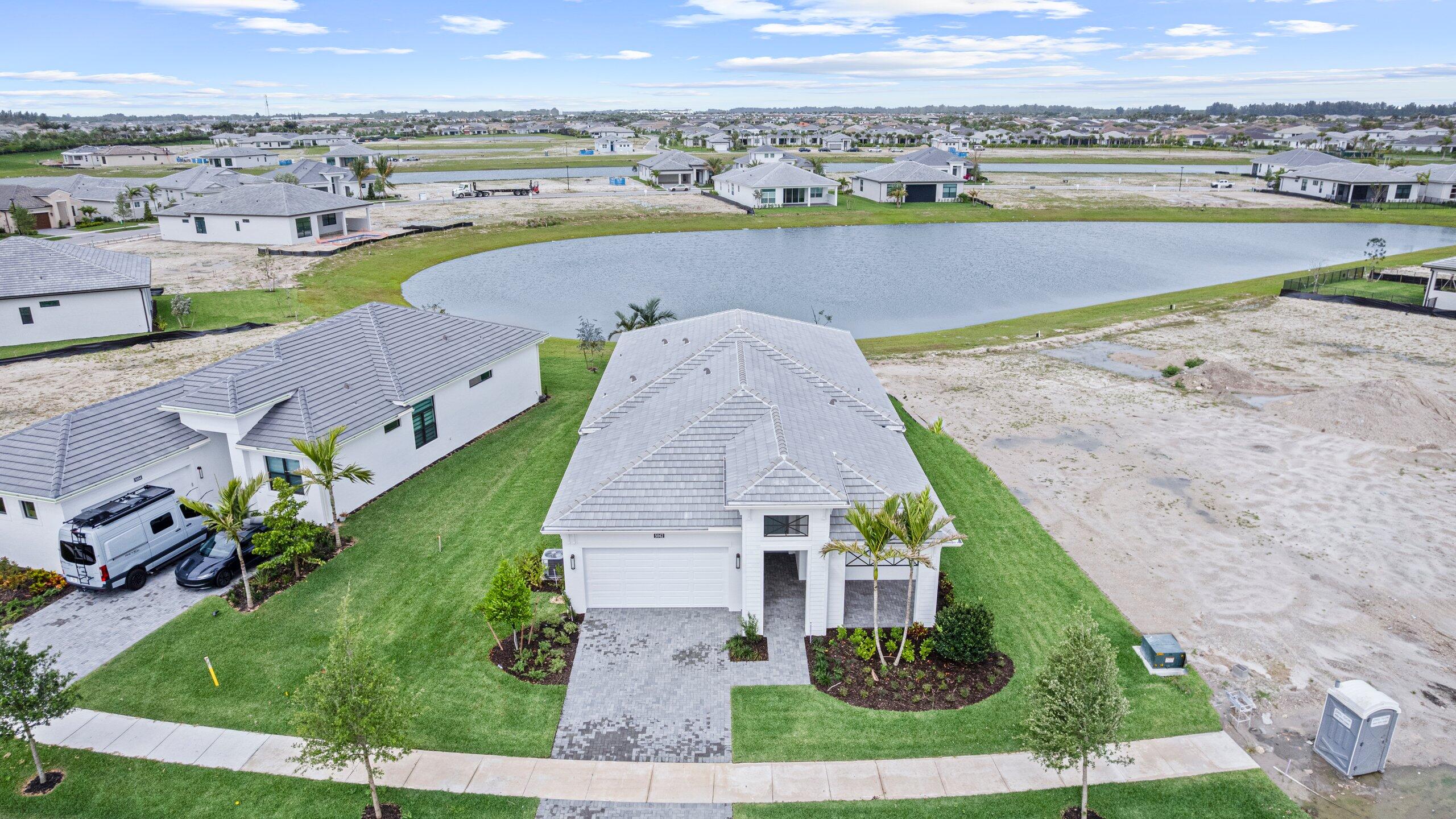 CRESSWIND PALM BEACH - Residential