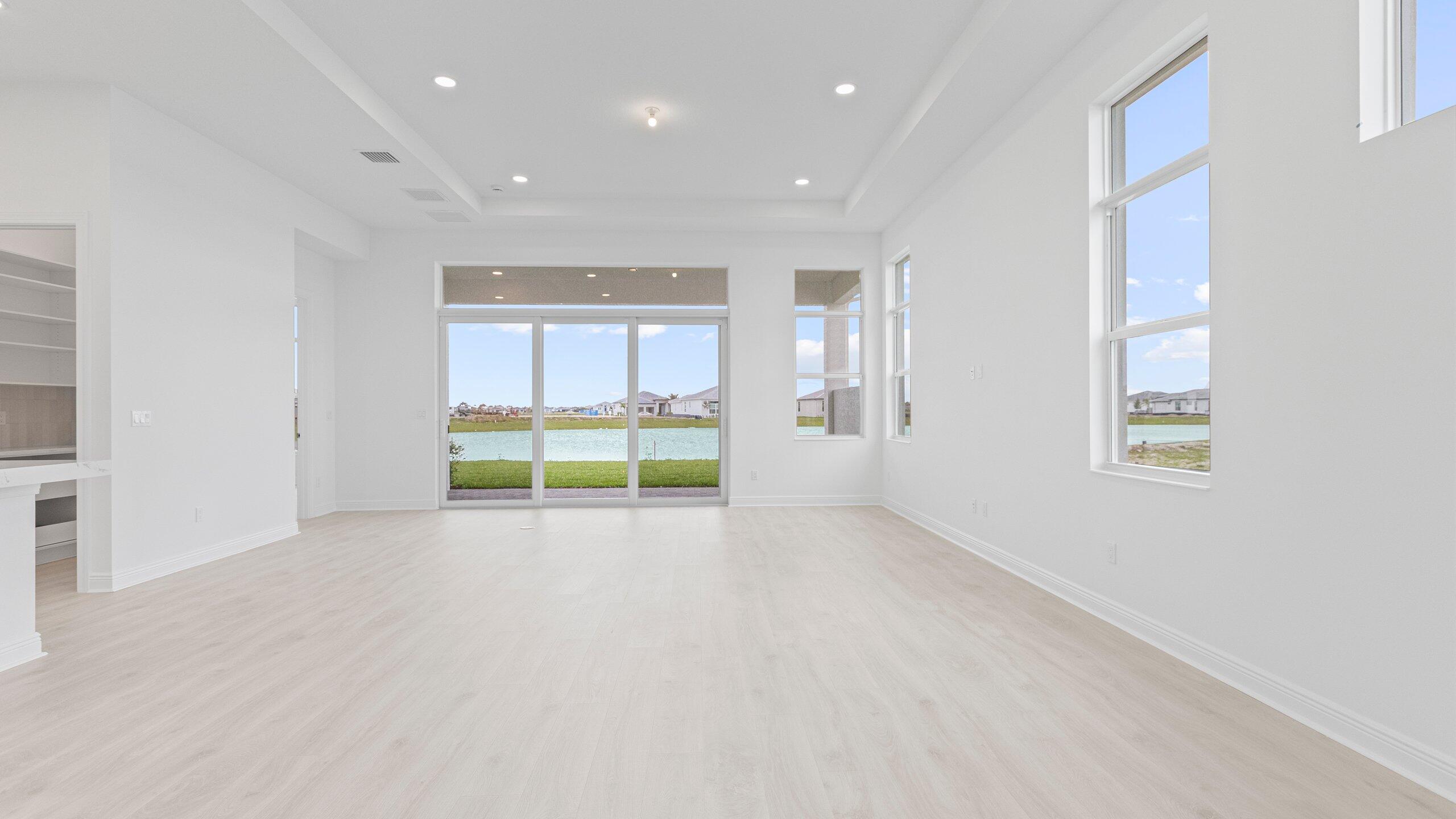 CRESSWIND PALM BEACH - Residential