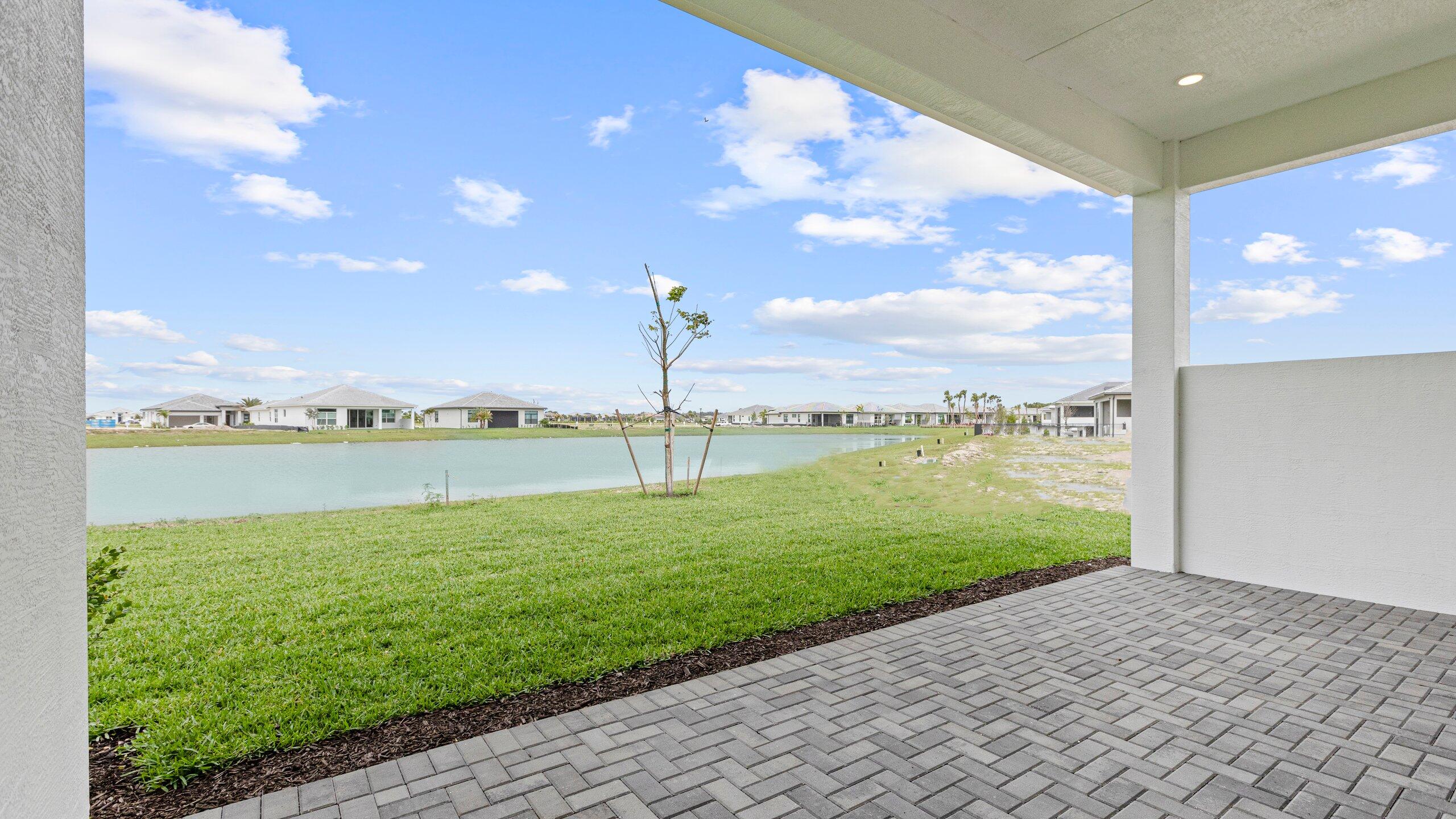 CRESSWIND PALM BEACH - Residential