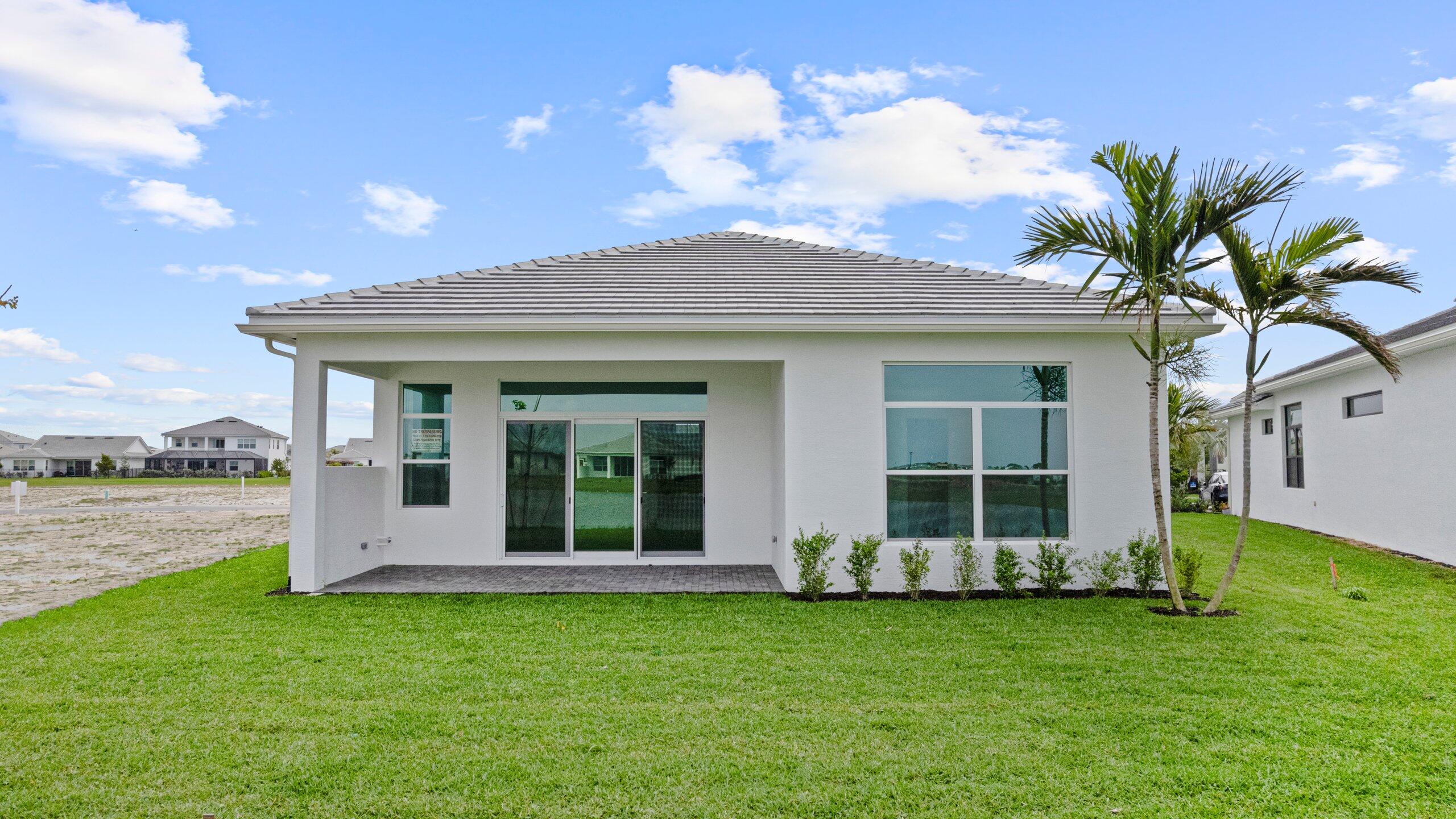 CRESSWIND PALM BEACH - Residential