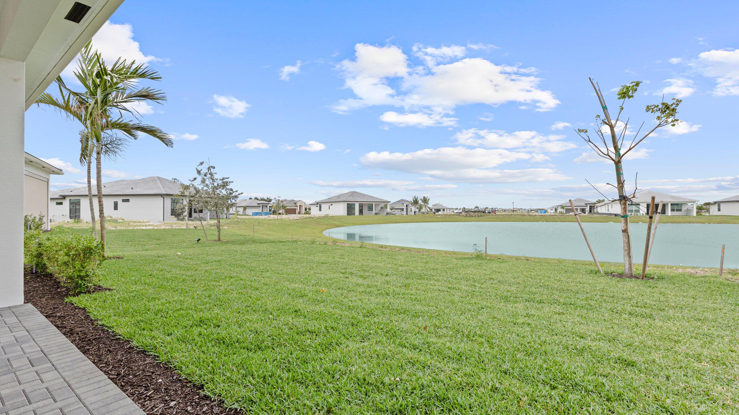 CRESSWIND PALM BEACH - Residential