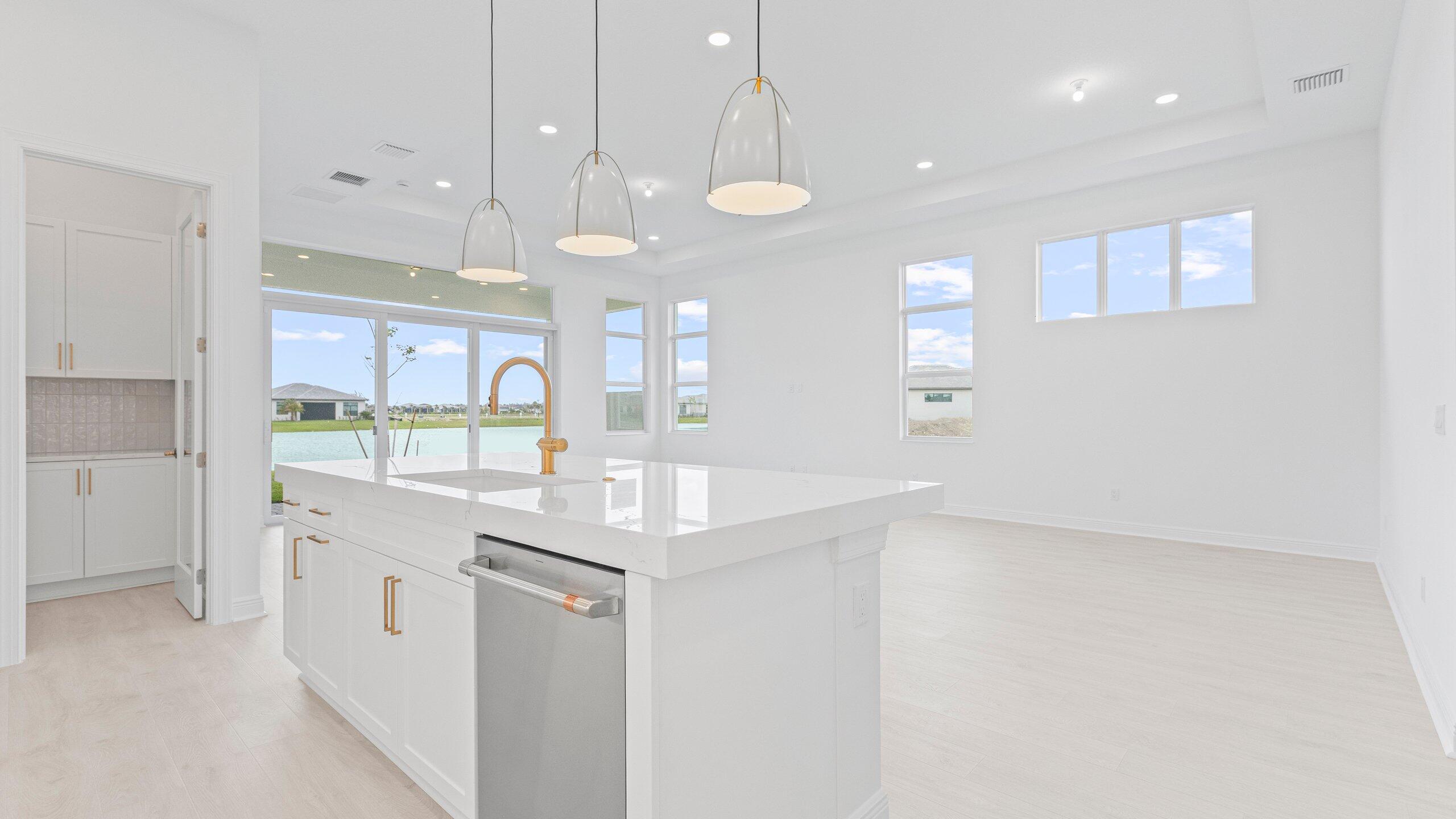 CRESSWIND PALM BEACH - Residential