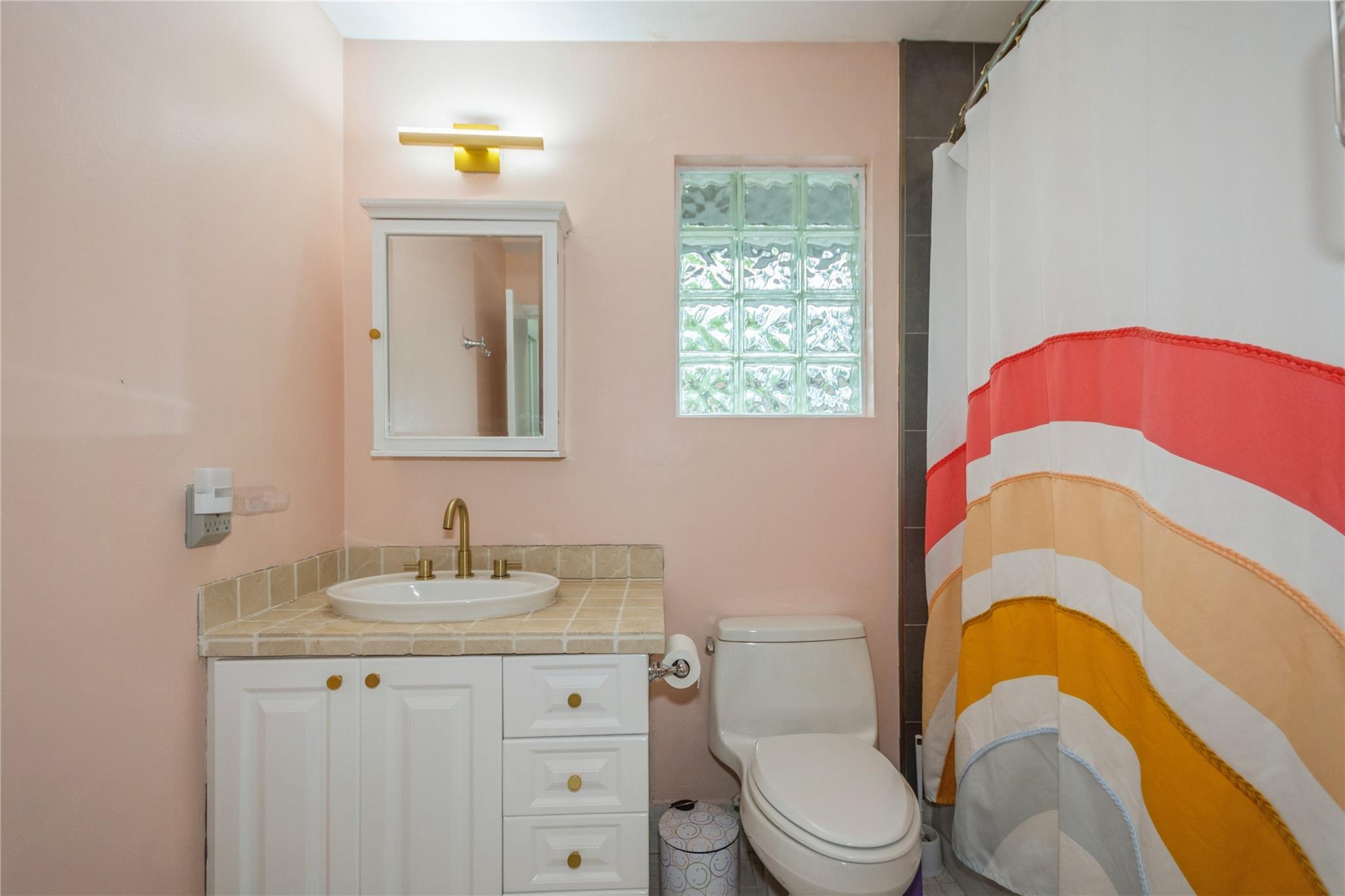 EVERGLADES SUGAR & LAND C - Residential Lease