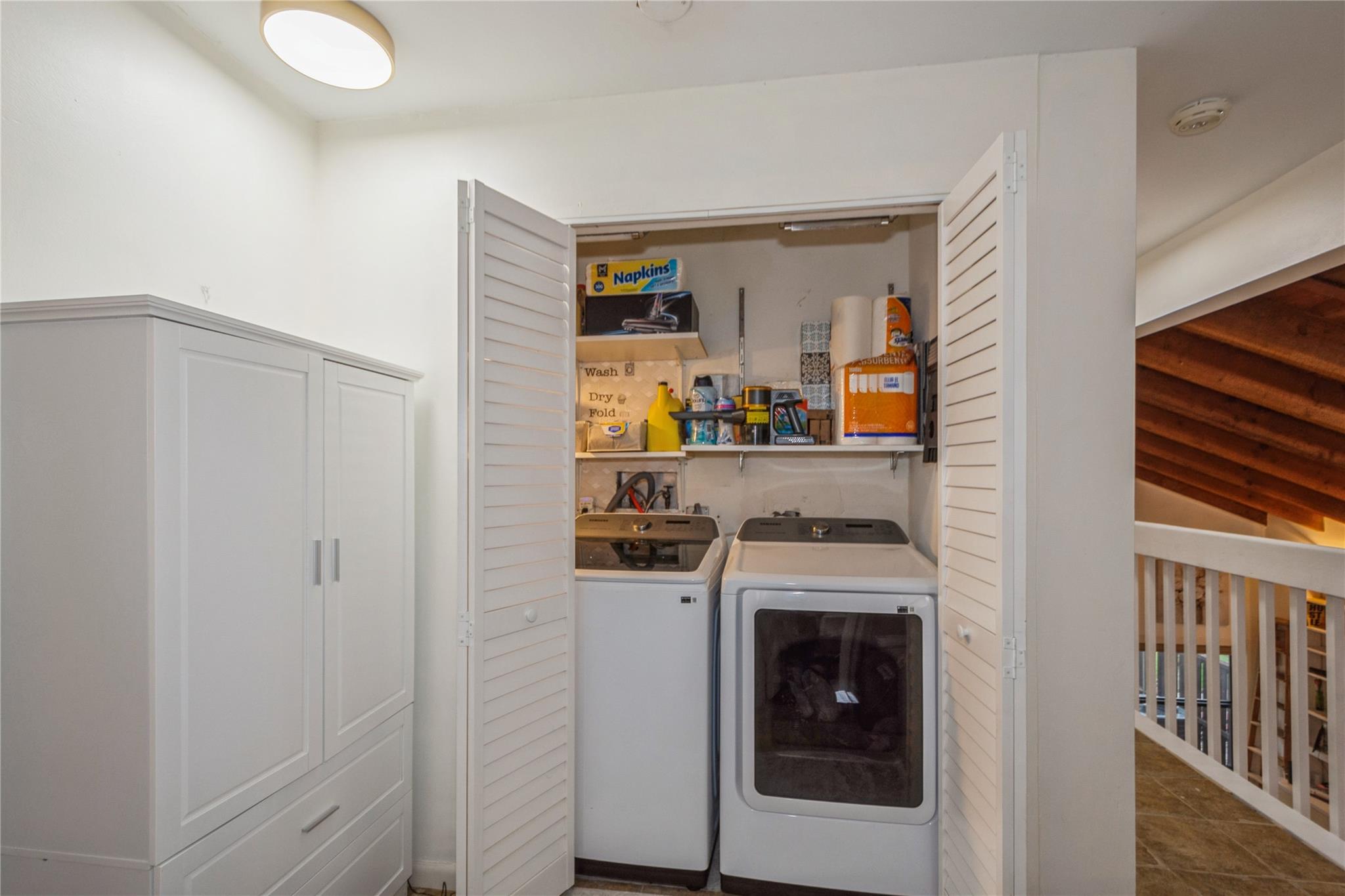 EVERGLADES SUGAR & LAND C - Residential Lease