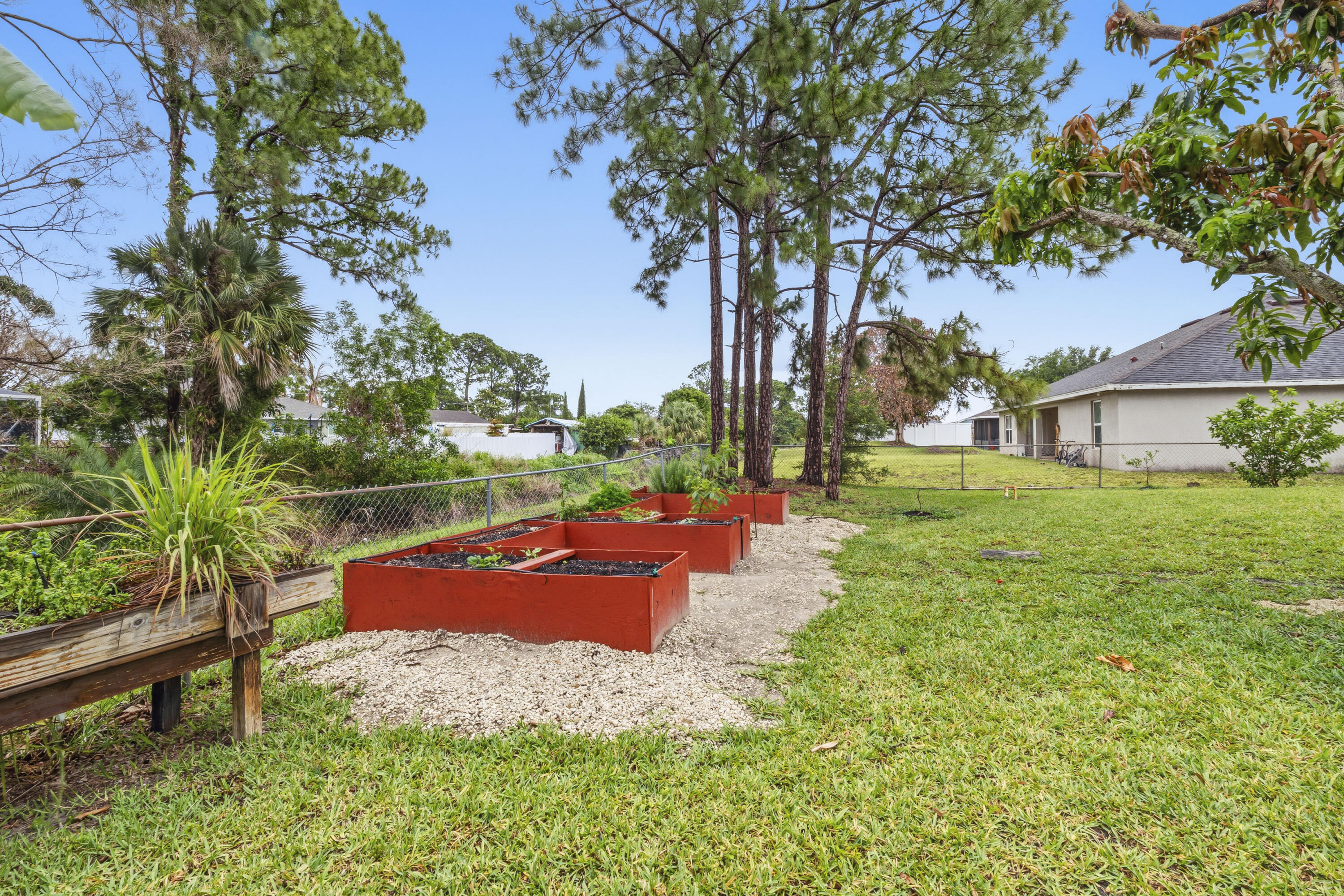 PORT ST LUCIE SECTION 13 - Residential