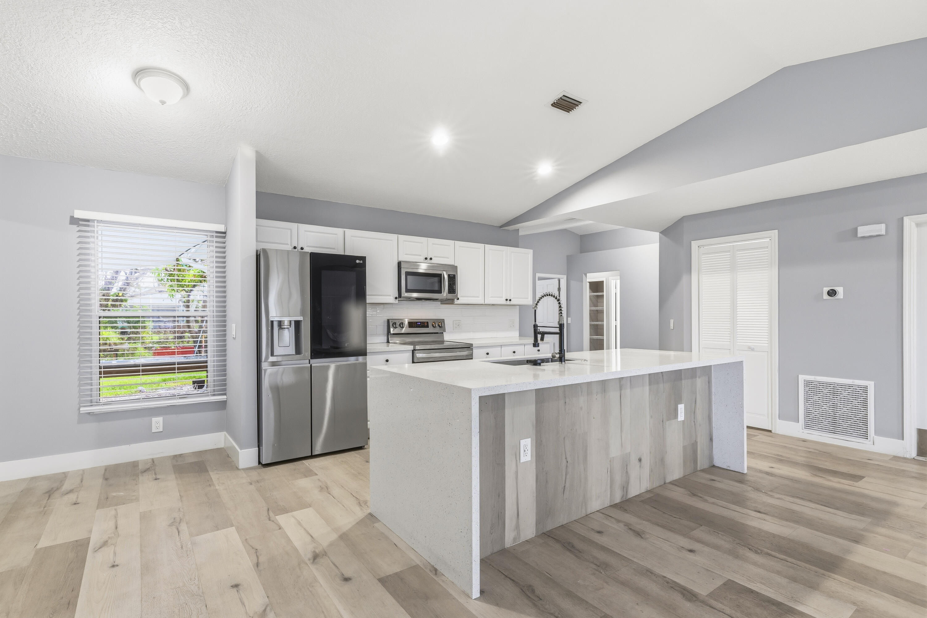 PORT ST LUCIE SECTION 13 - Residential