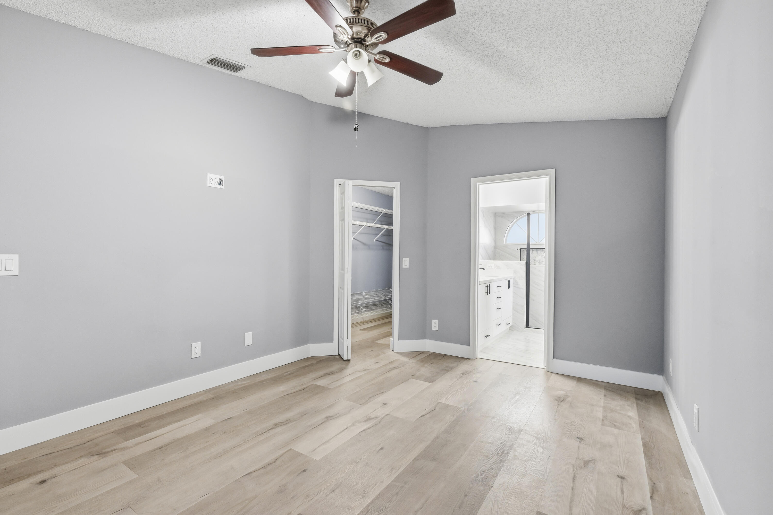 PORT ST LUCIE SECTION 13 - Residential