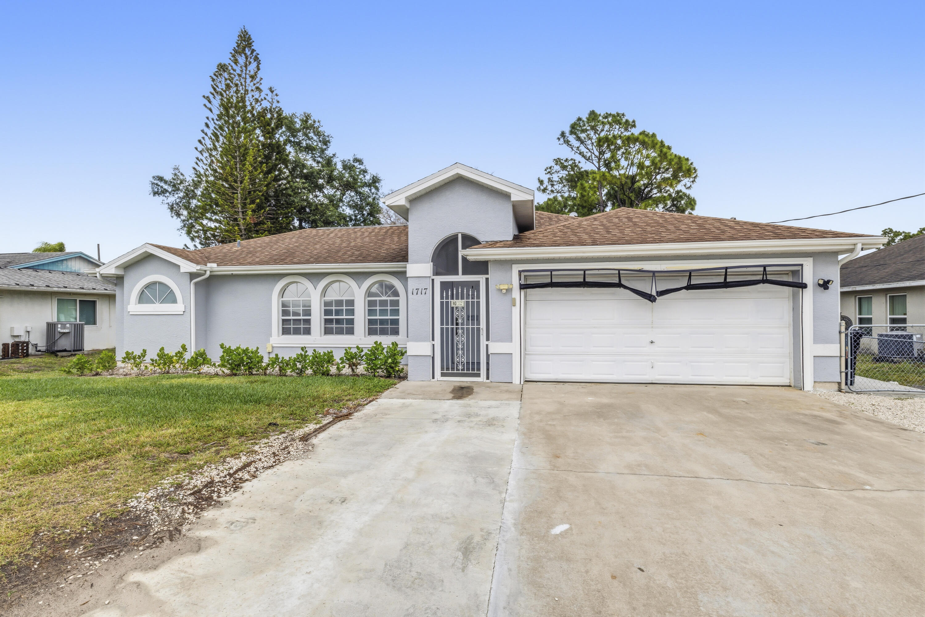 PORT ST LUCIE SECTION 13 - Residential