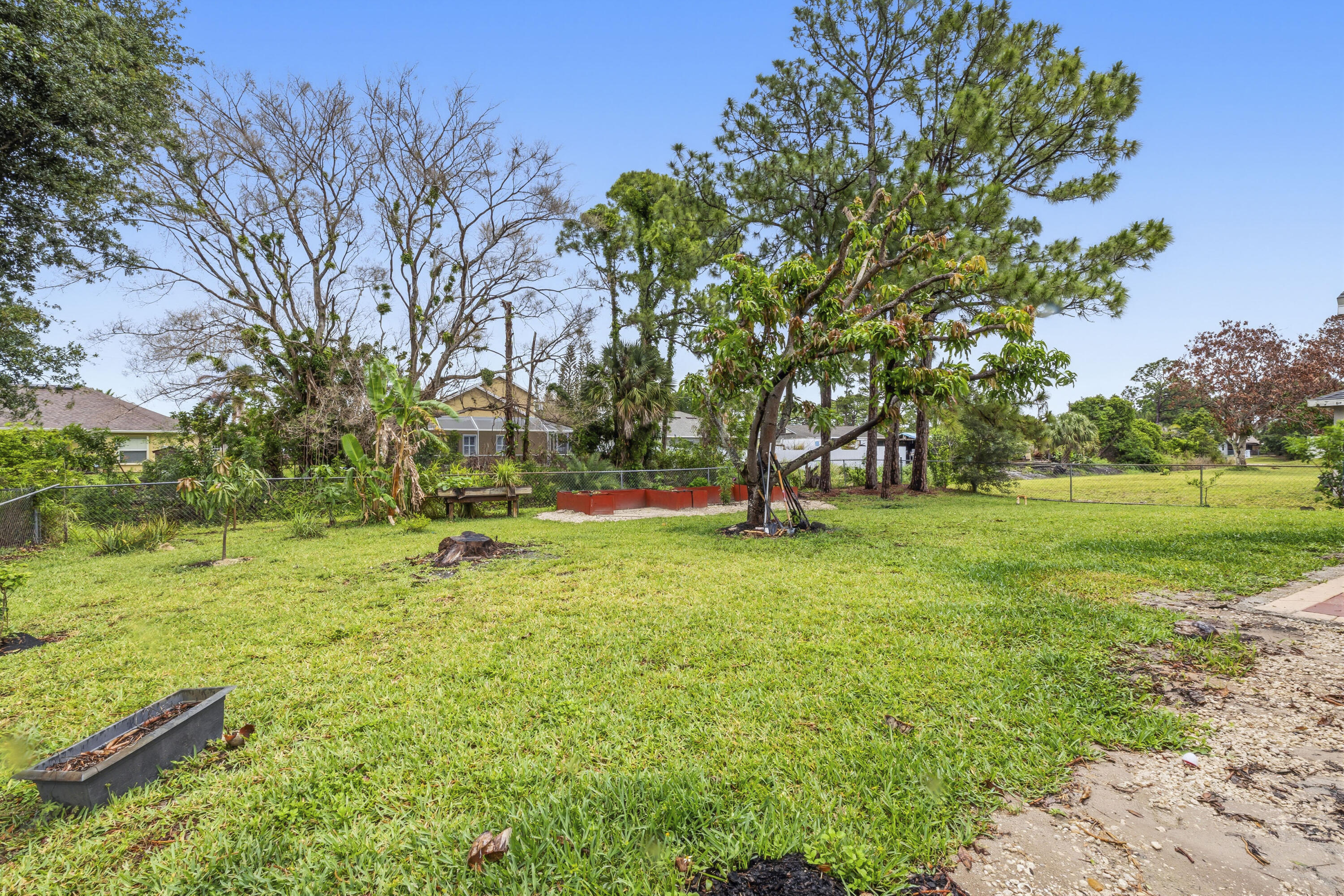 PORT ST LUCIE SECTION 13 - Residential