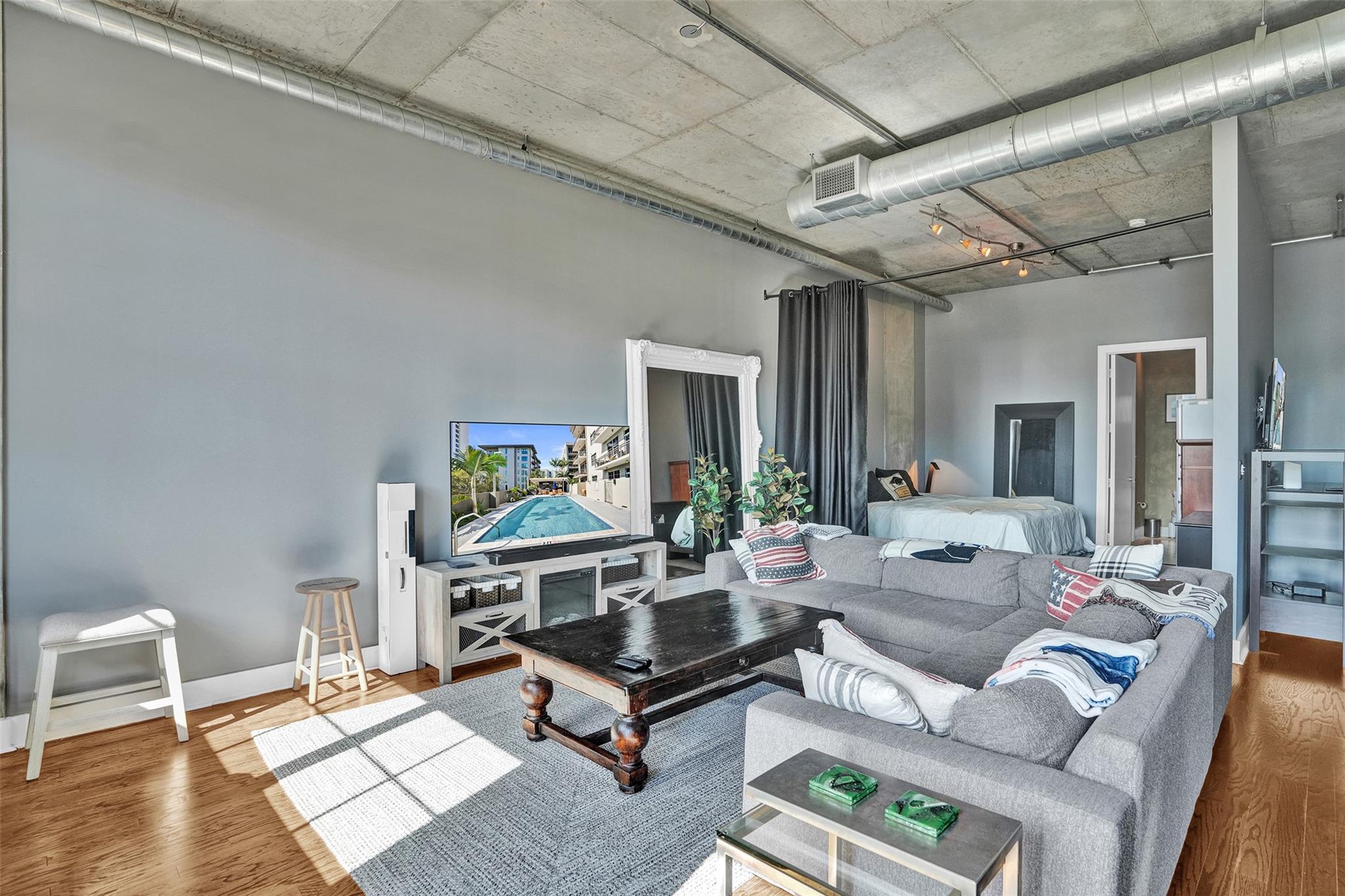 MILL LOFTS - Residential