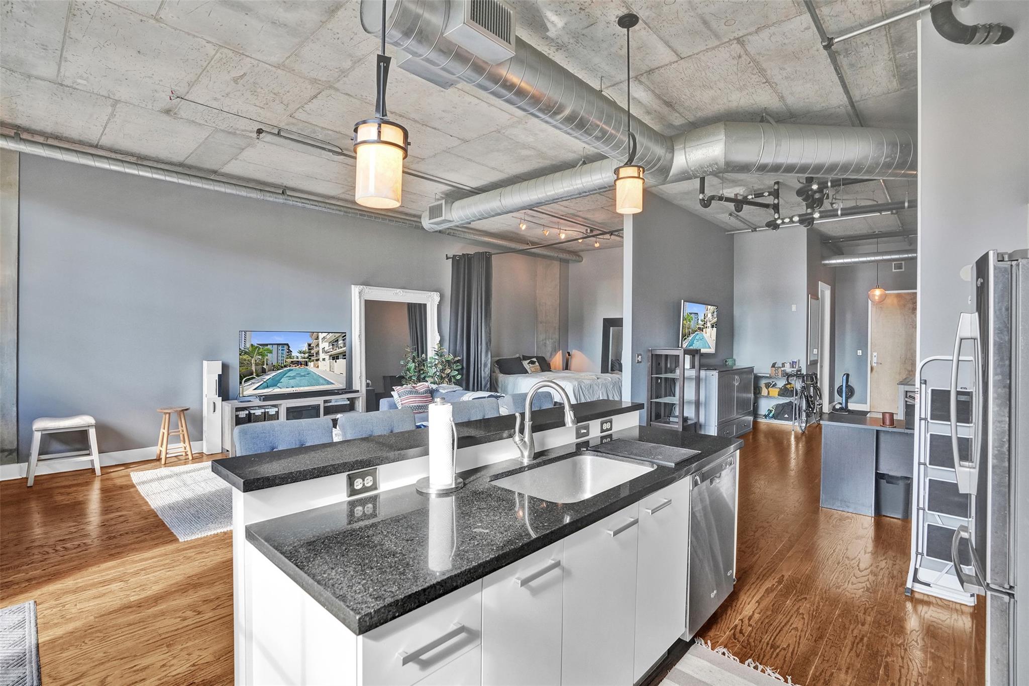 MILL LOFTS - Residential