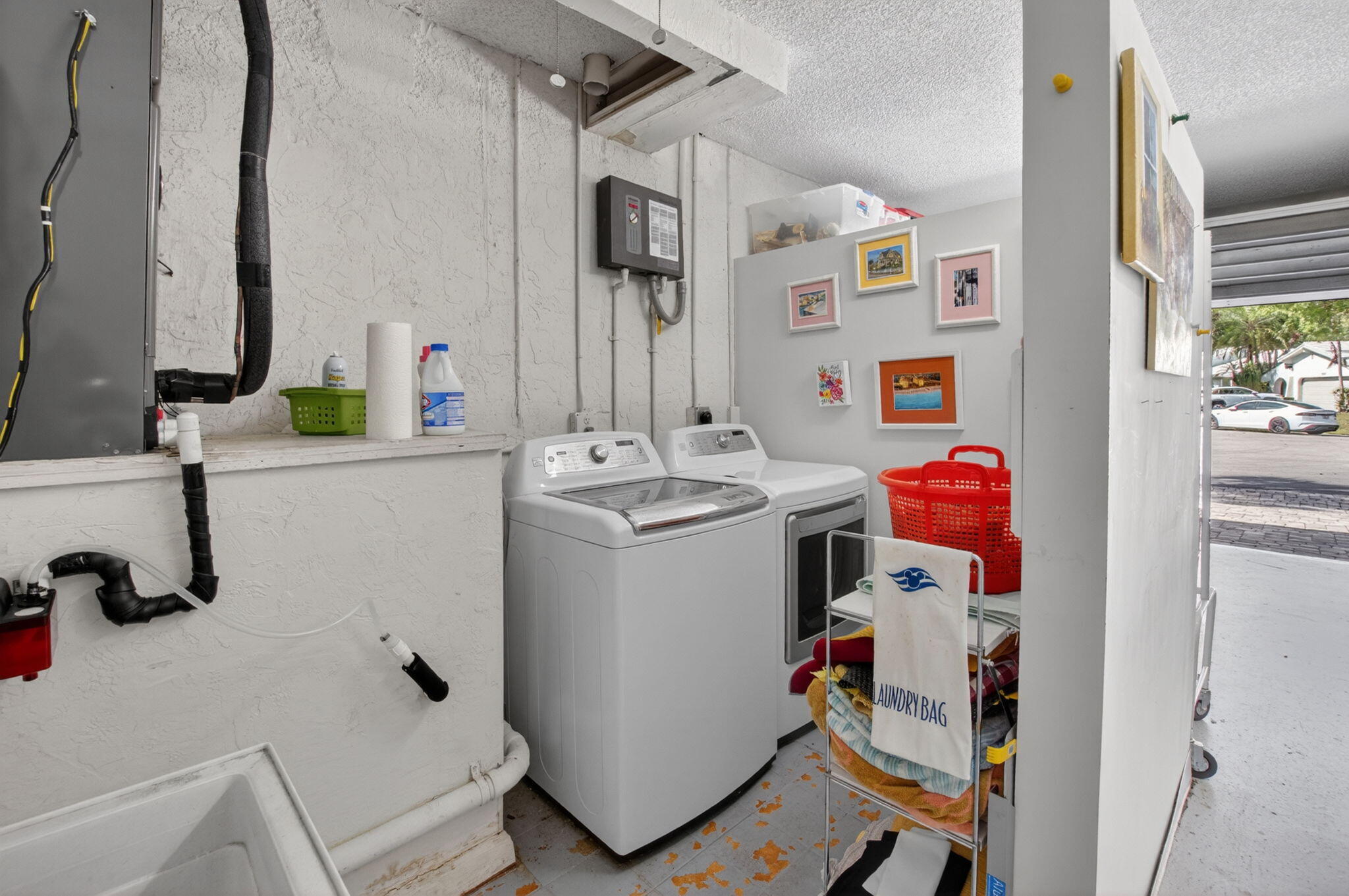 CAMEO WOODS CONDO - Residential