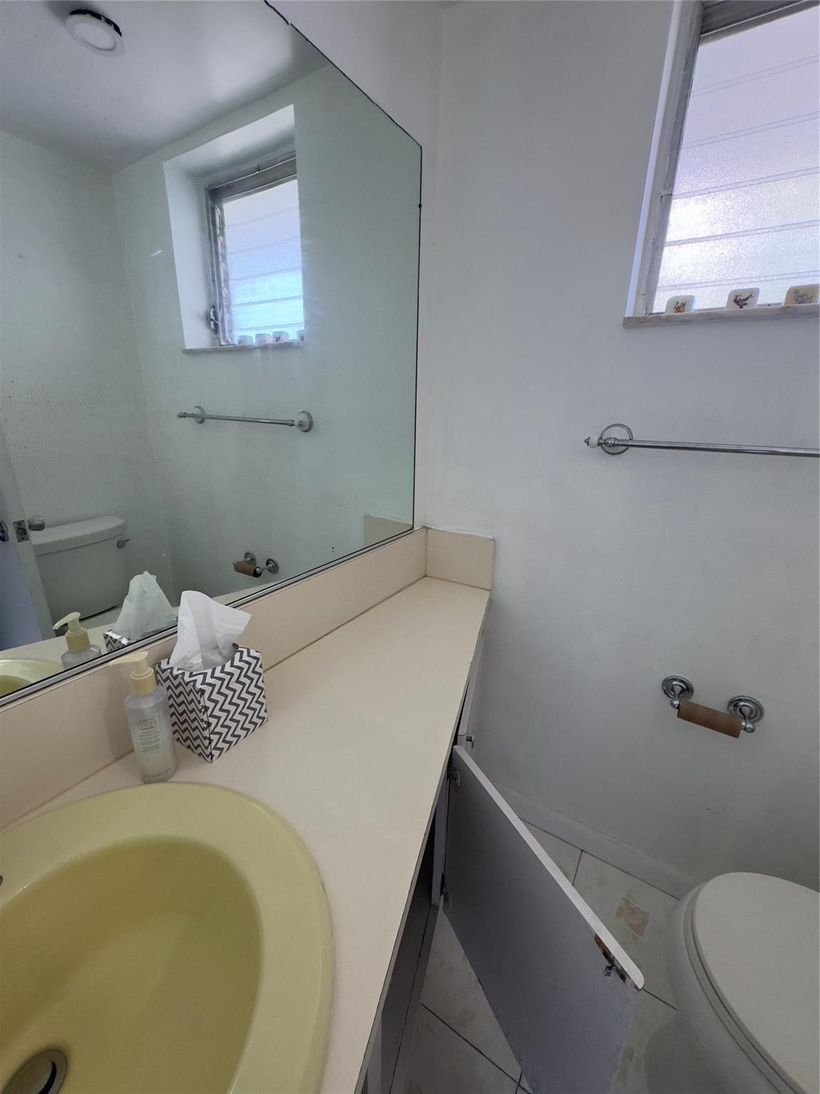 Rolling Green Condo - Residential Lease