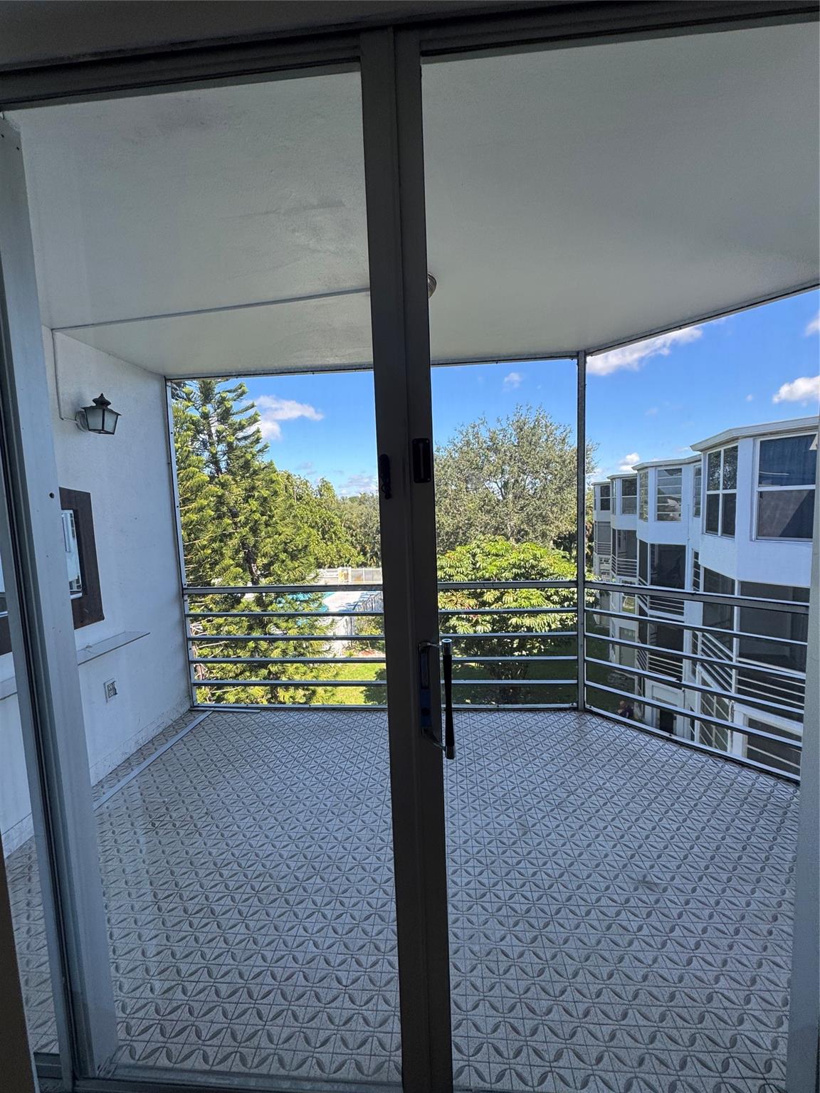 Rolling Green Condo - Residential Lease