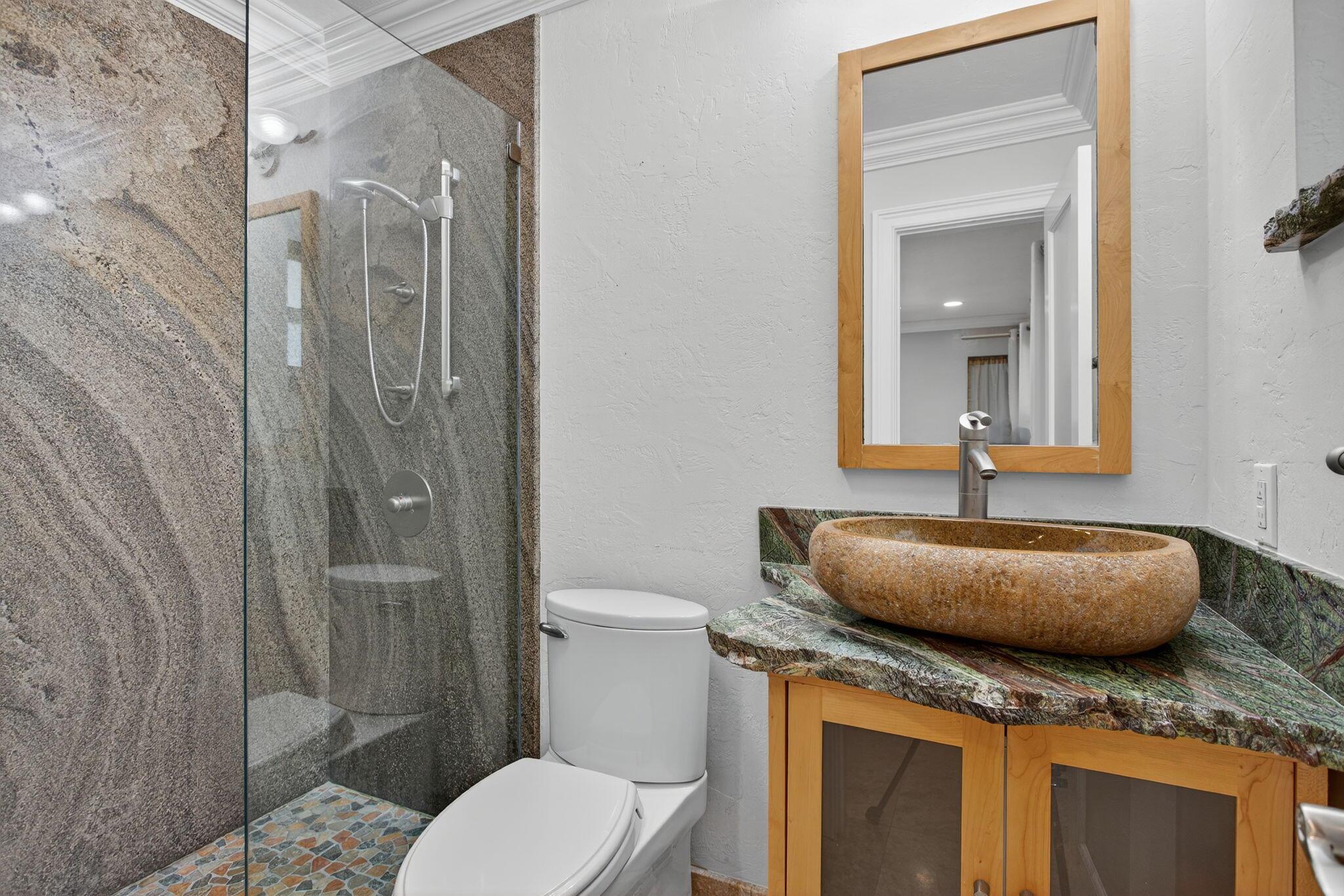 HARBOUR VILLAS - Residential Lease