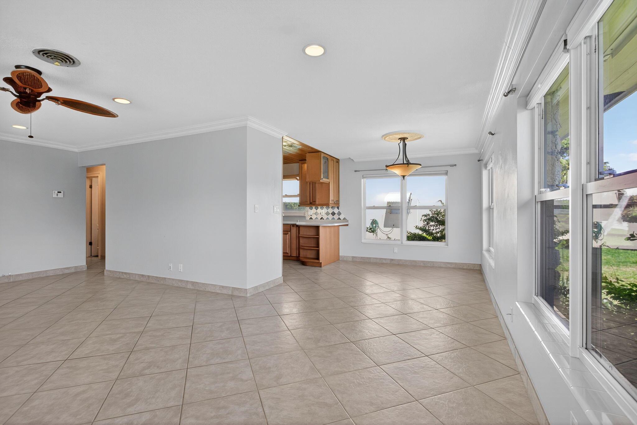 HARBOUR VILLAS - Residential Lease