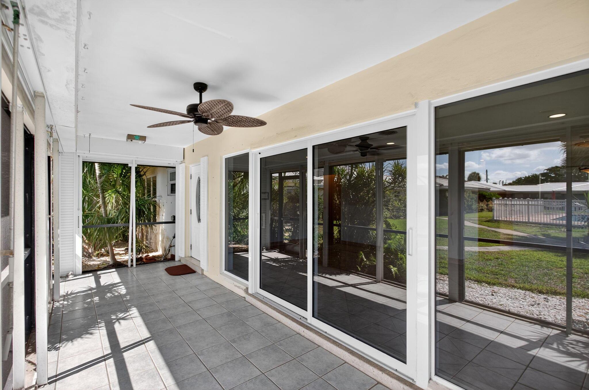 HARBOUR VILLAS - Residential Lease