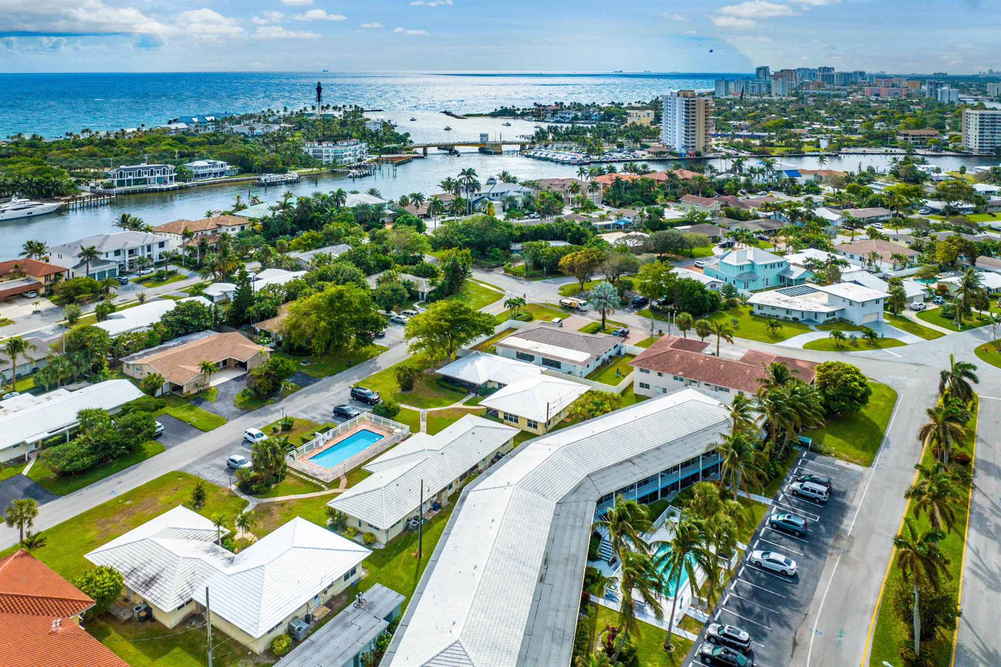 HARBOUR VILLAS - Residential Lease