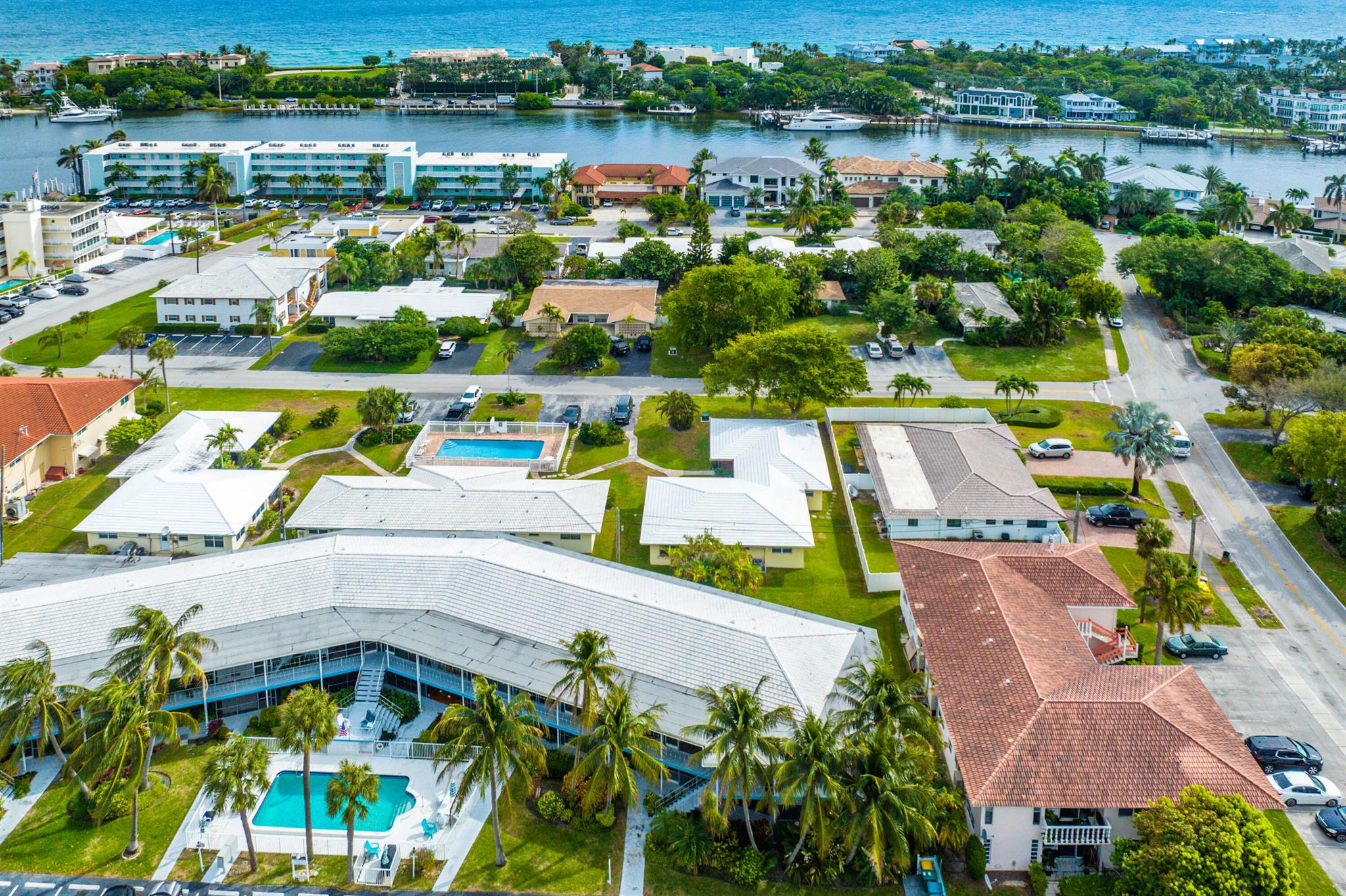 HARBOUR VILLAS - Residential Lease