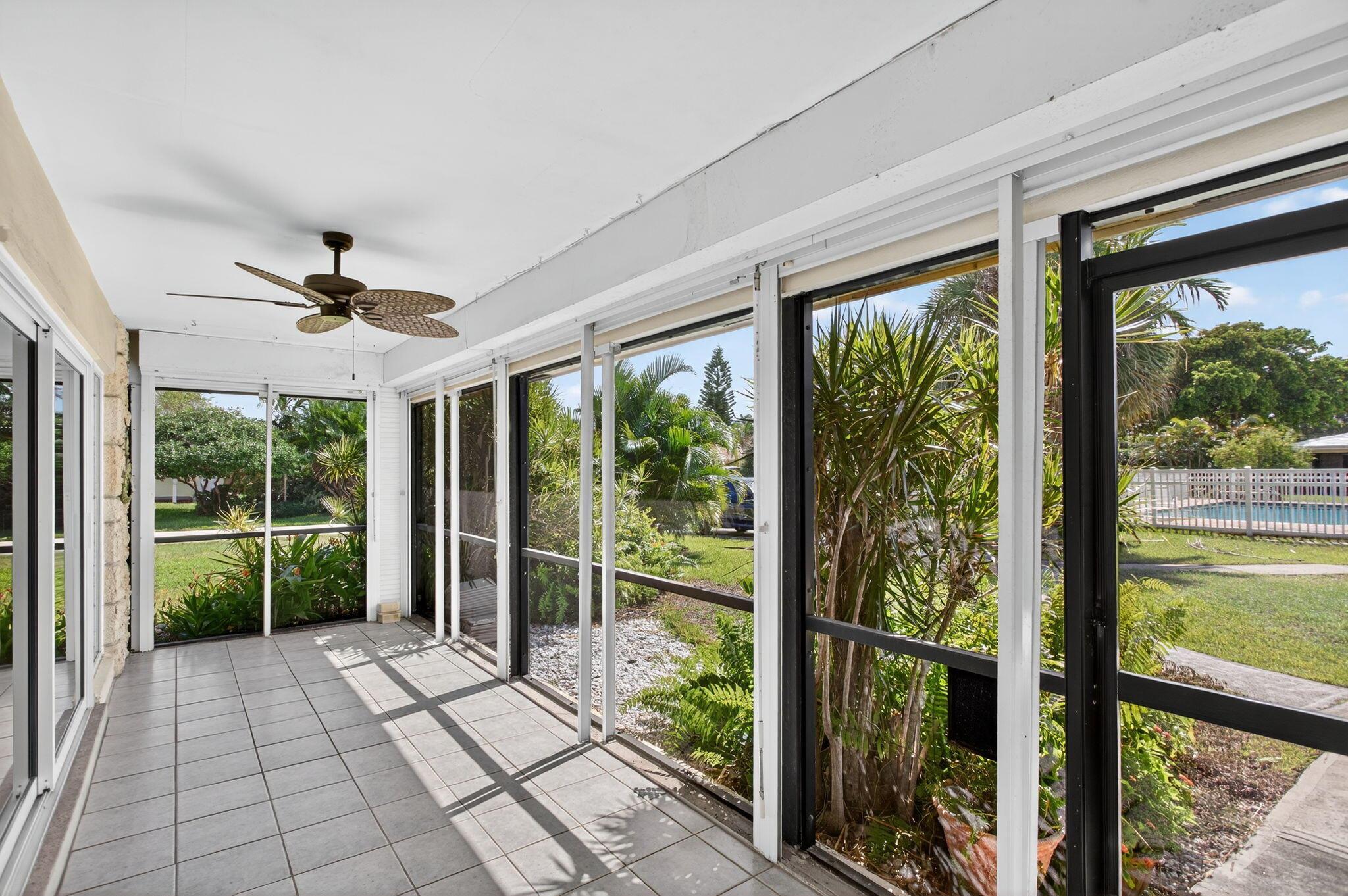 HARBOUR VILLAS - Residential Lease