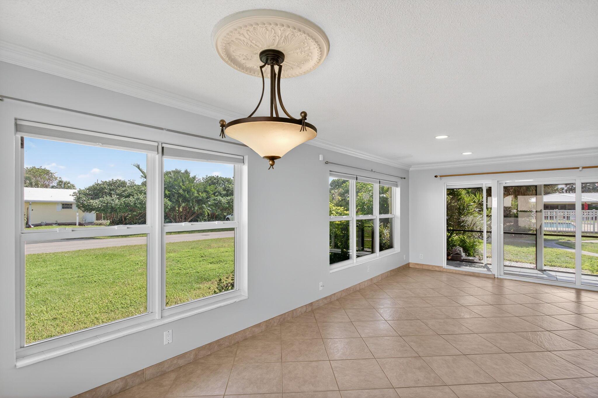 HARBOUR VILLAS - Residential Lease