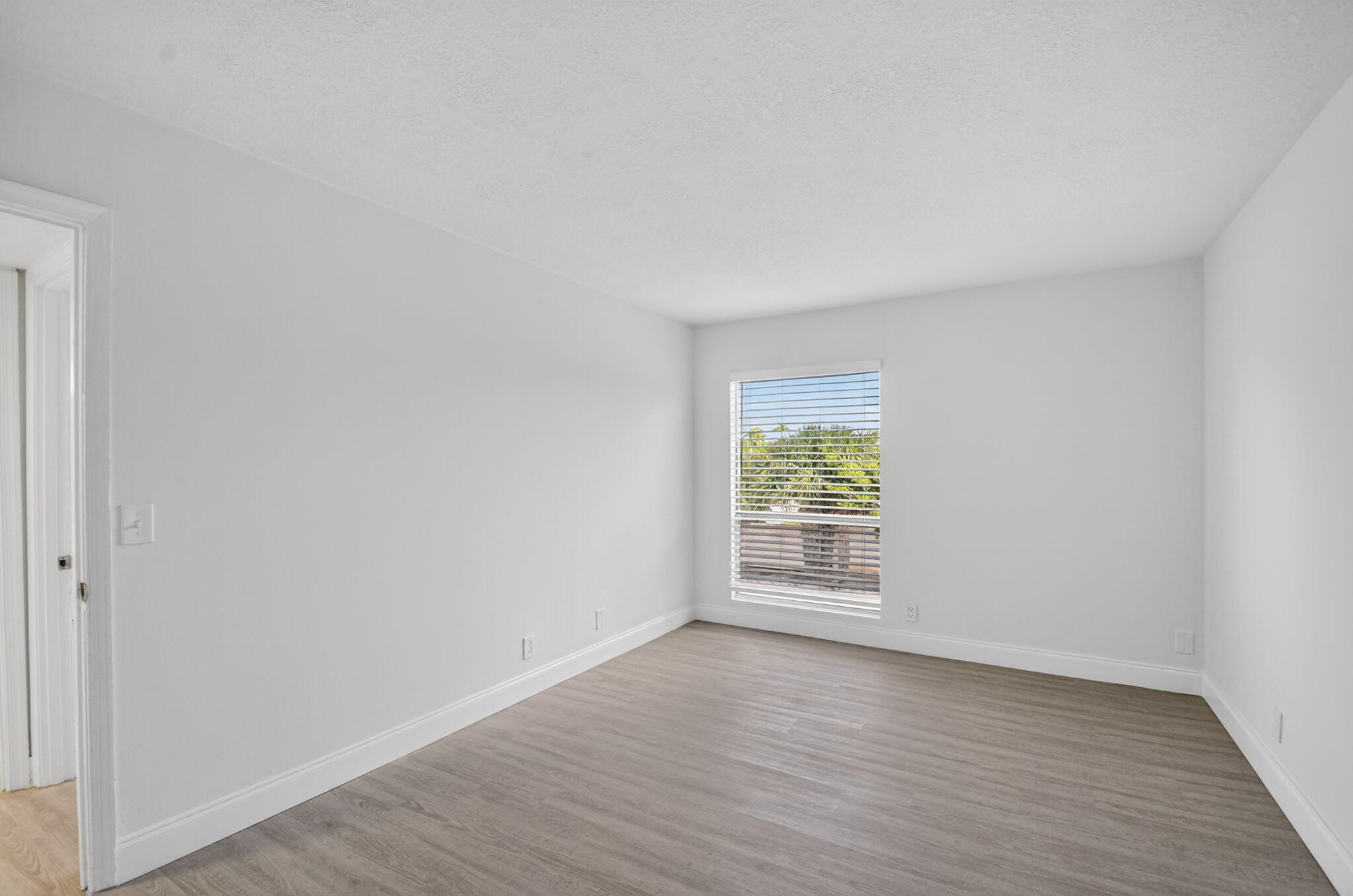 CROSS CREEK CONDO - Residential