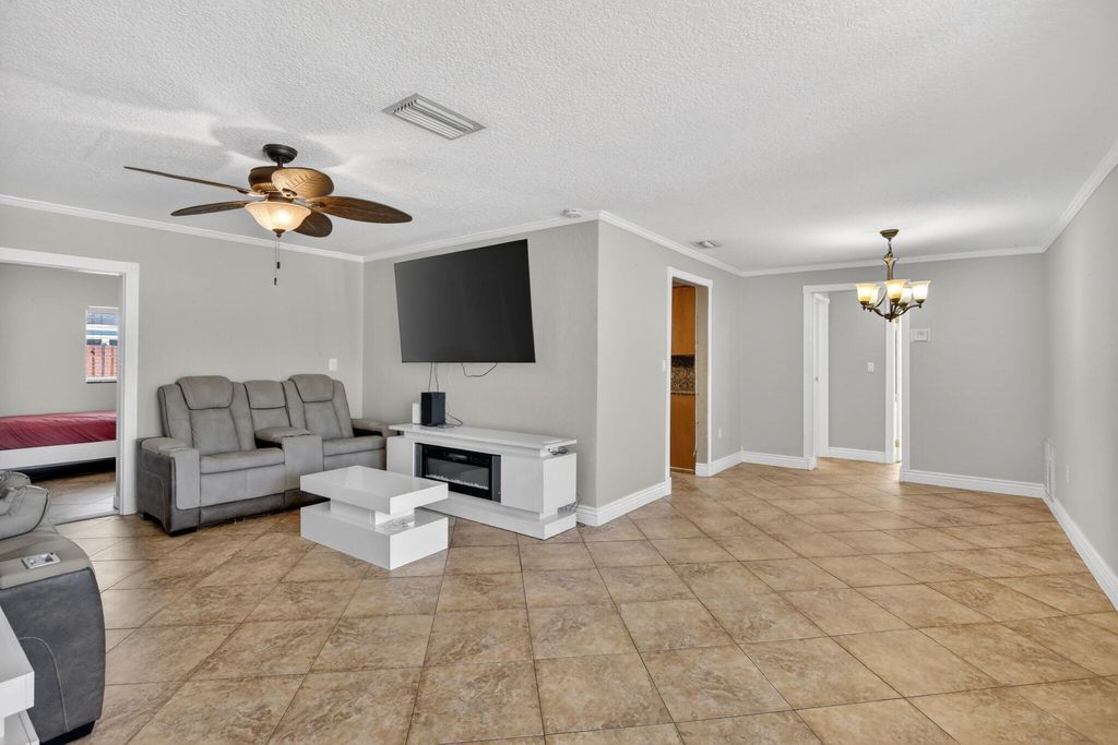 Photo of 8600 NW 29th Street, Sunrise, FL 33322 (MLS # B26025822)