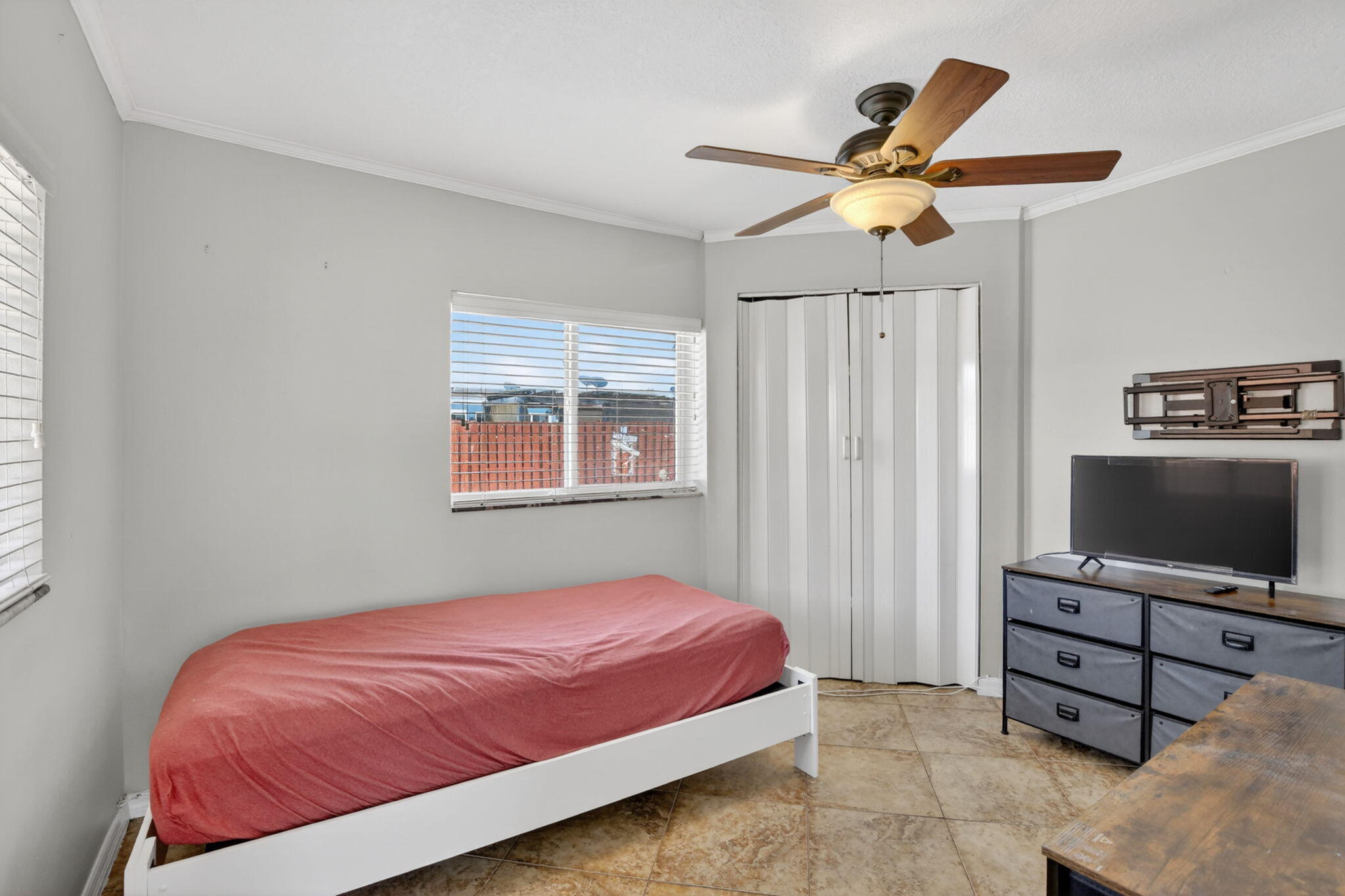 SUNRISE GOLF VILLAGE - Residential