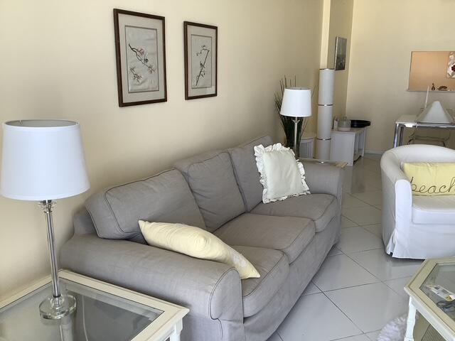 LE CHATEAU ROYAL CONDO - Residential Lease