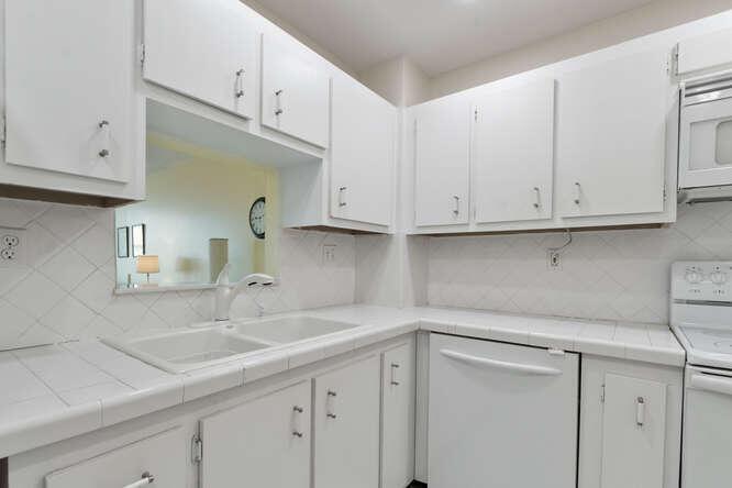 LE CHATEAU ROYAL CONDO - Residential Lease